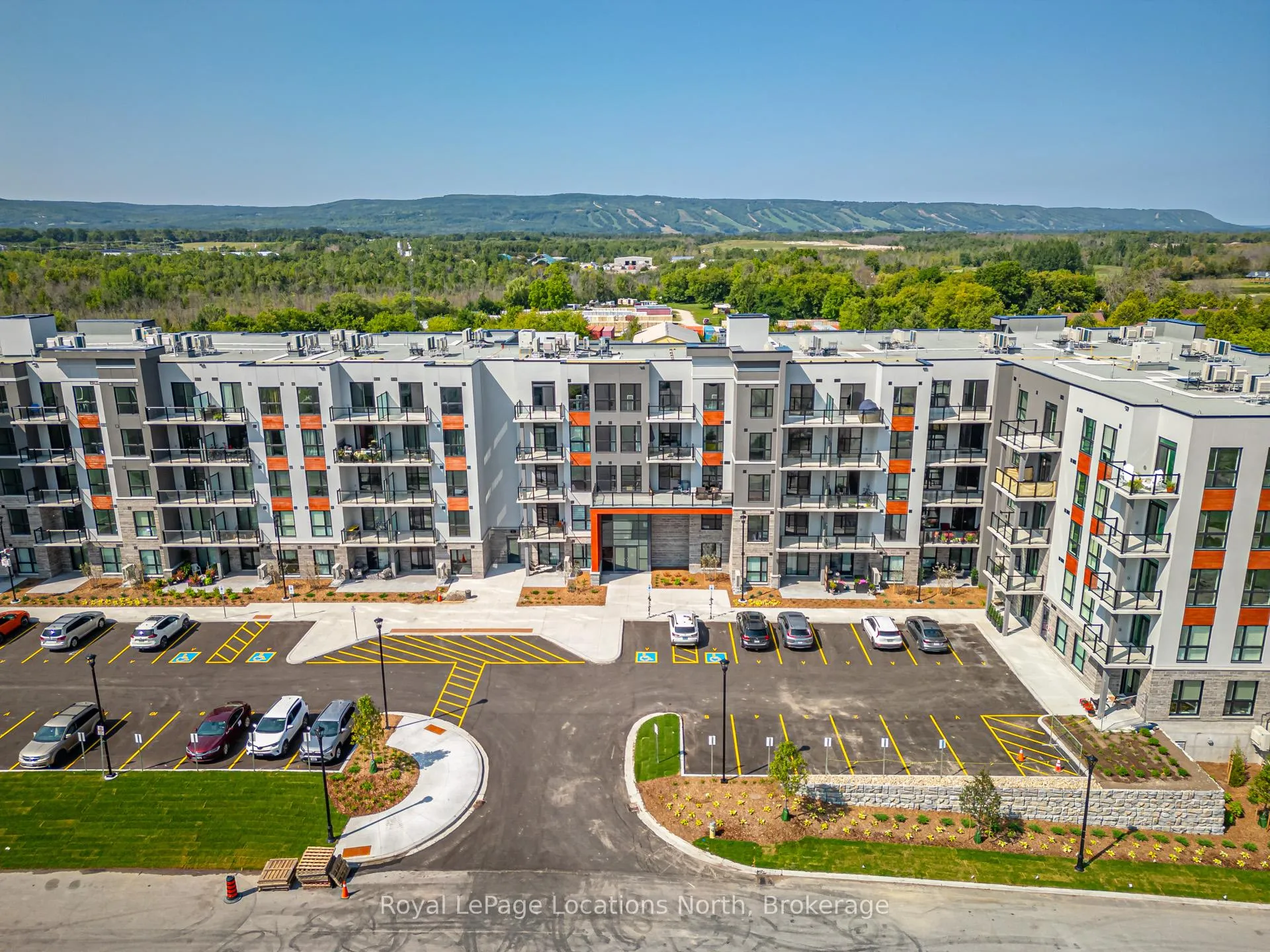 Front of Unit 422, 4 Kimberly Lane