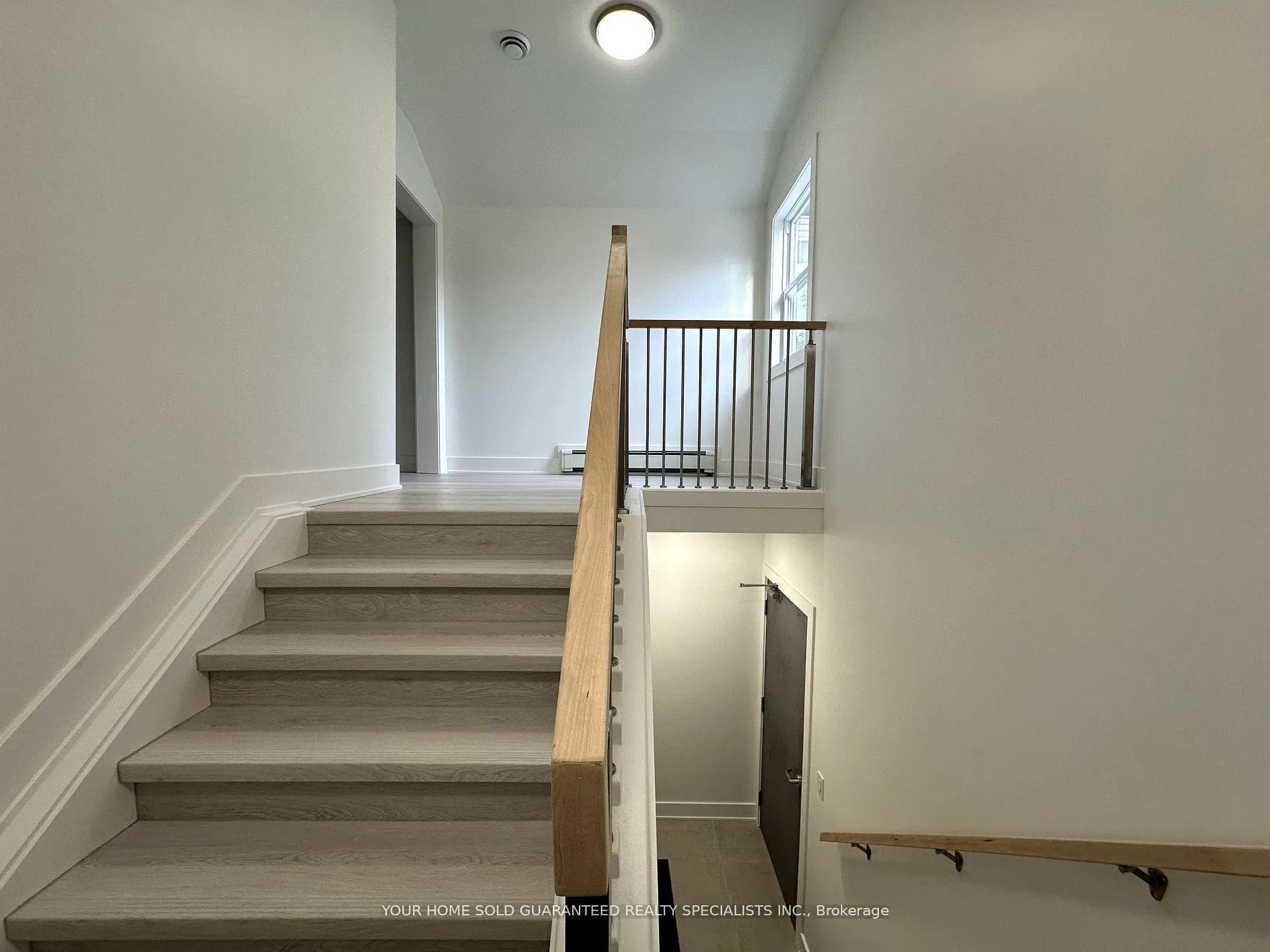 Photo 2 of Unit C, 41 Mosley Street, Aurora, Aurora Village — HOMEH