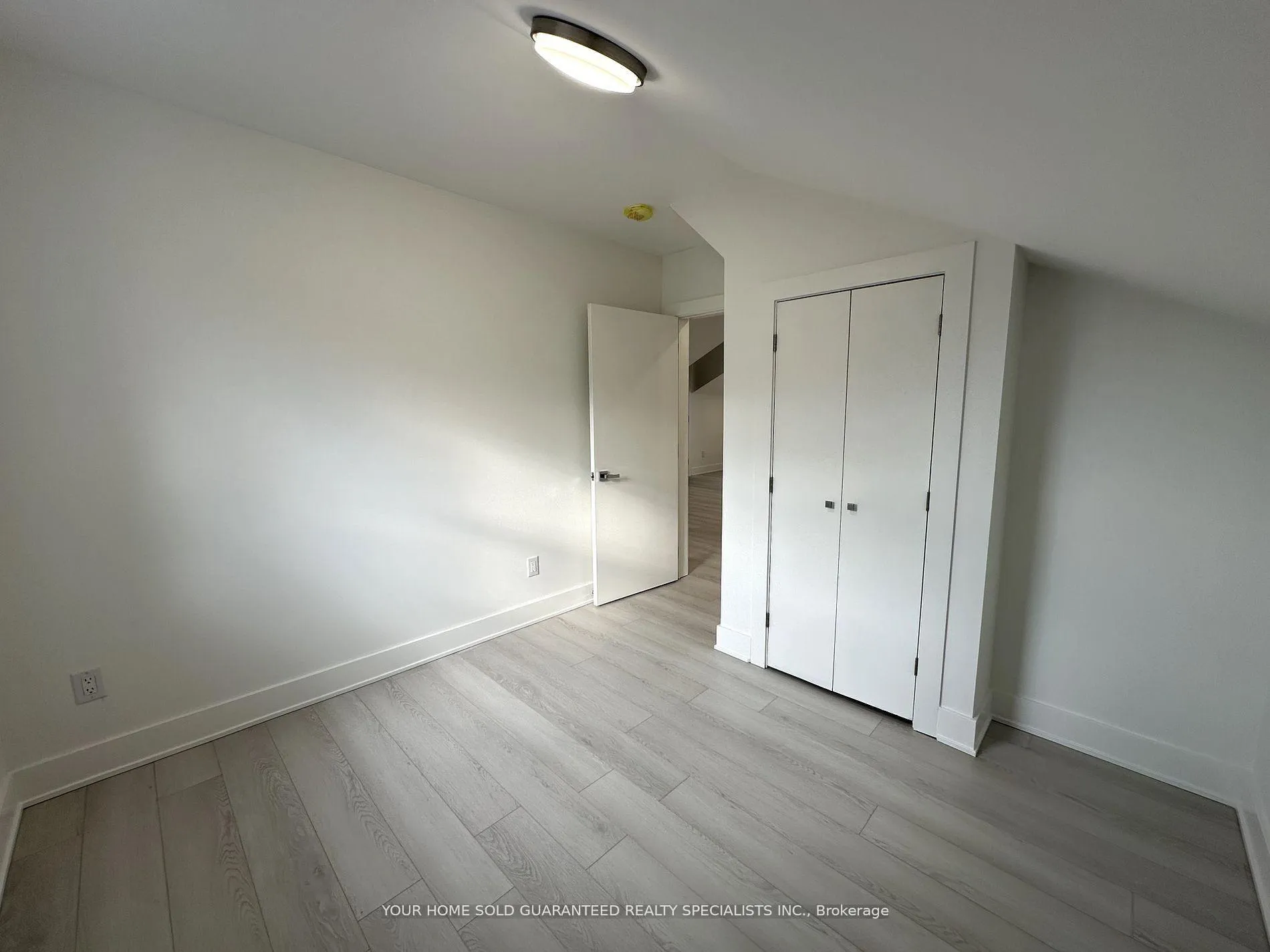 Photo 8 of Unit C, 41 Mosley Street, Aurora, Aurora Village — HOMEH