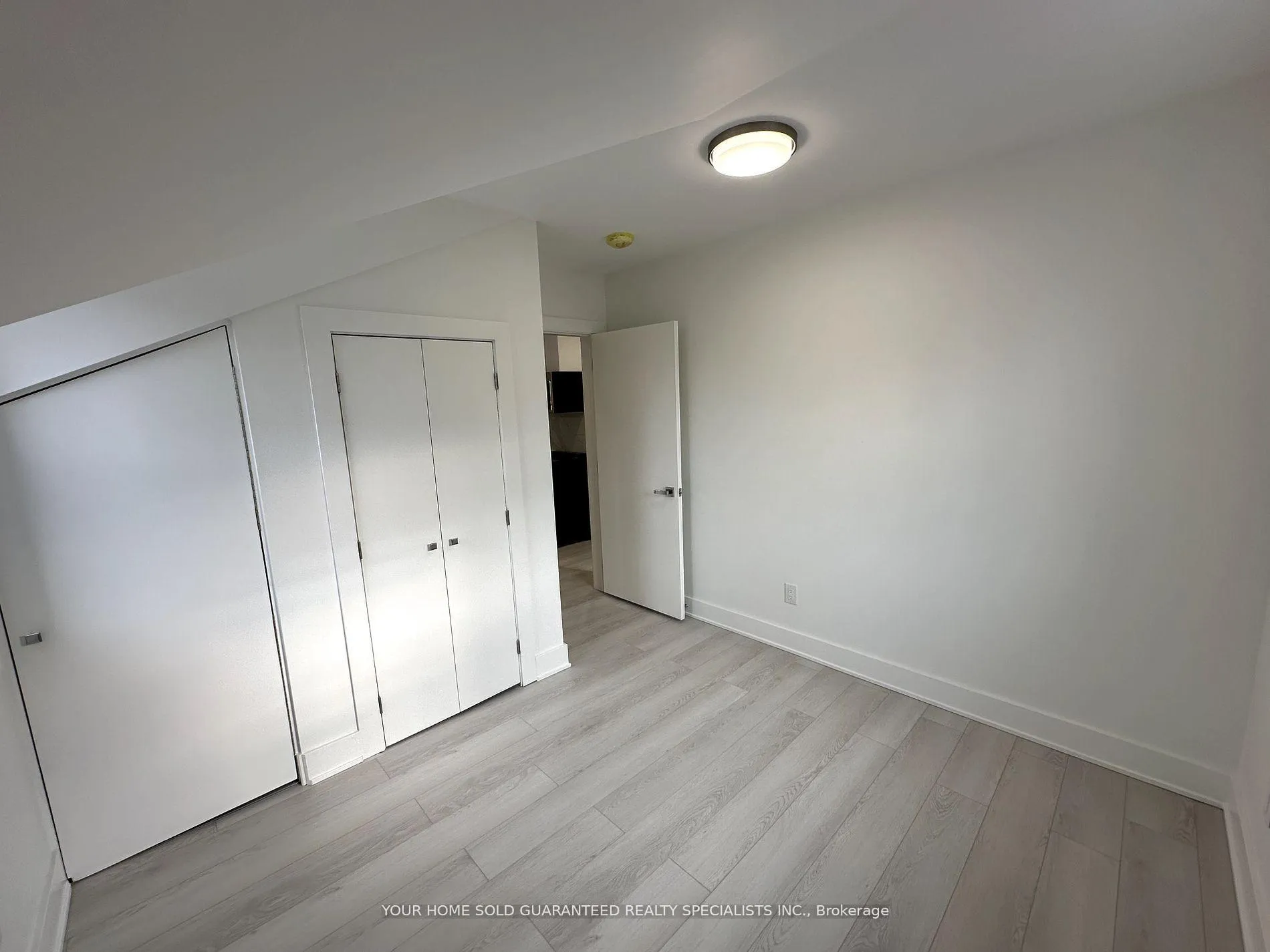 Photo 9 of Unit C, 41 Mosley Street, Aurora, Aurora Village — HOMEH
