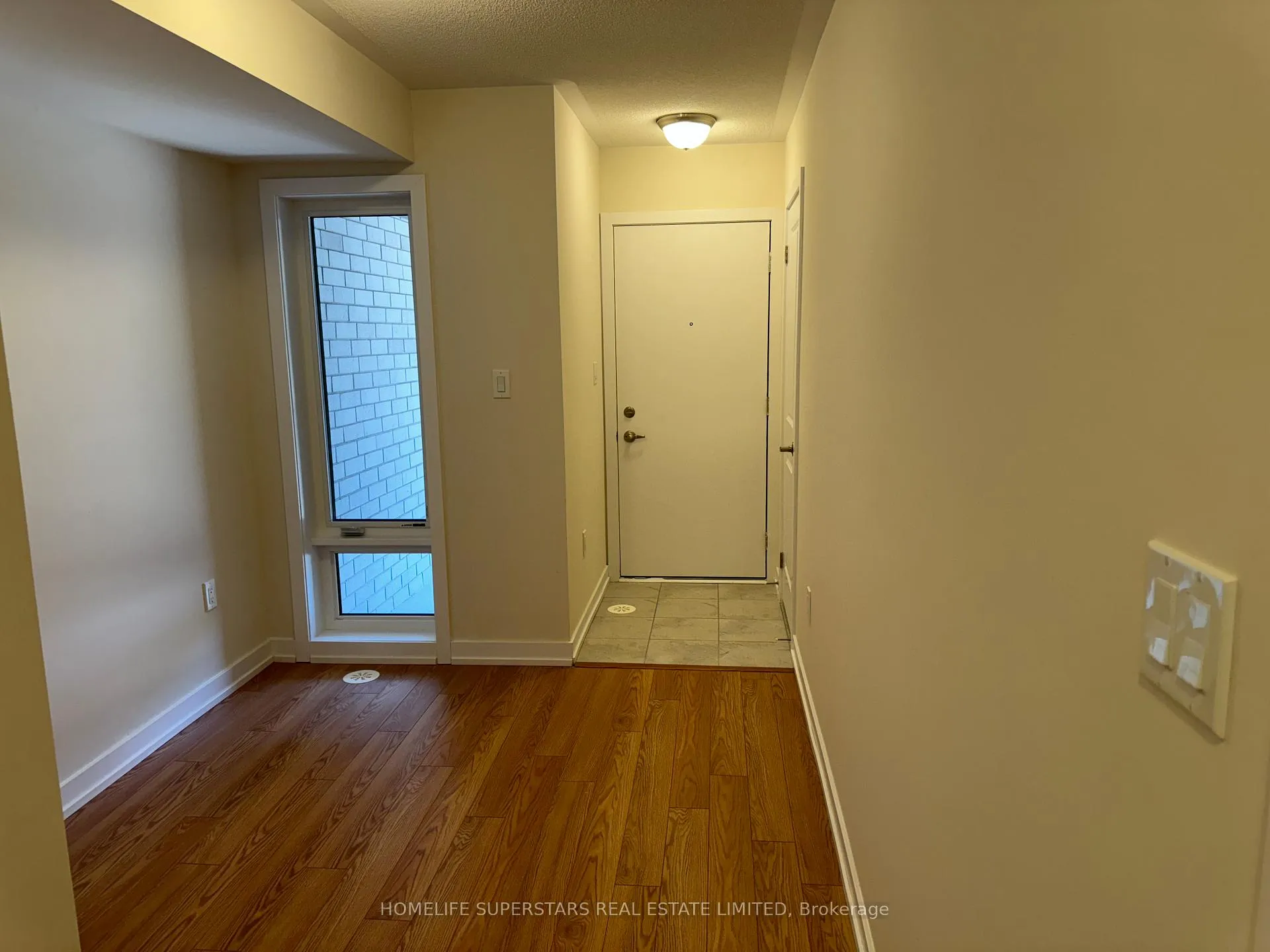 Photo 3 of 51 Chiffon Street, Vaughan, Vaughan Grove — HOMEH