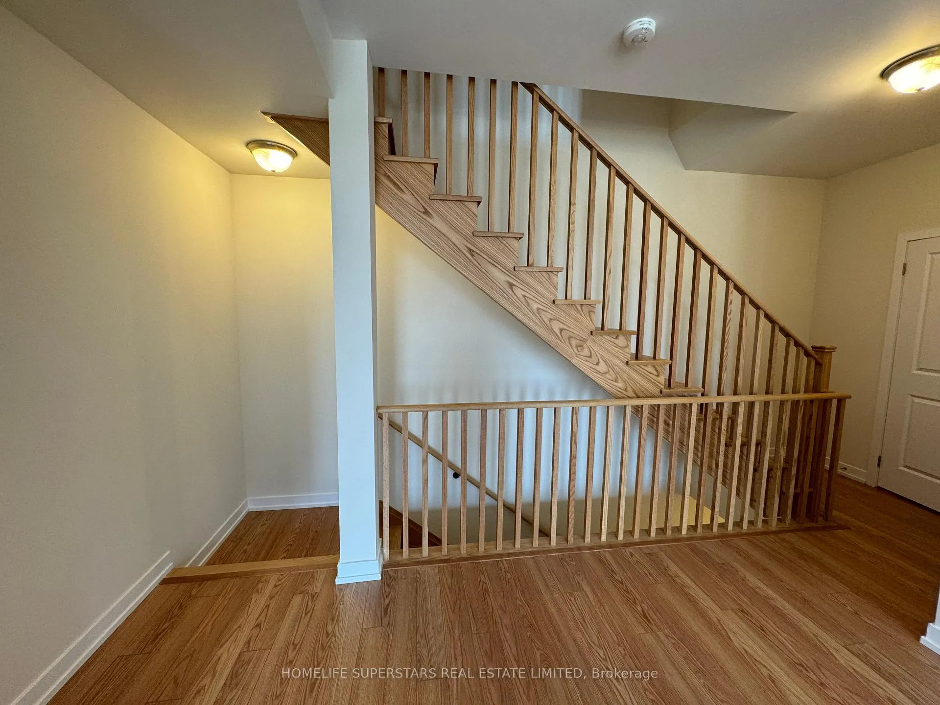 Photo 8 of 51 Chiffon Street, Vaughan, Vaughan Grove — HOMEH