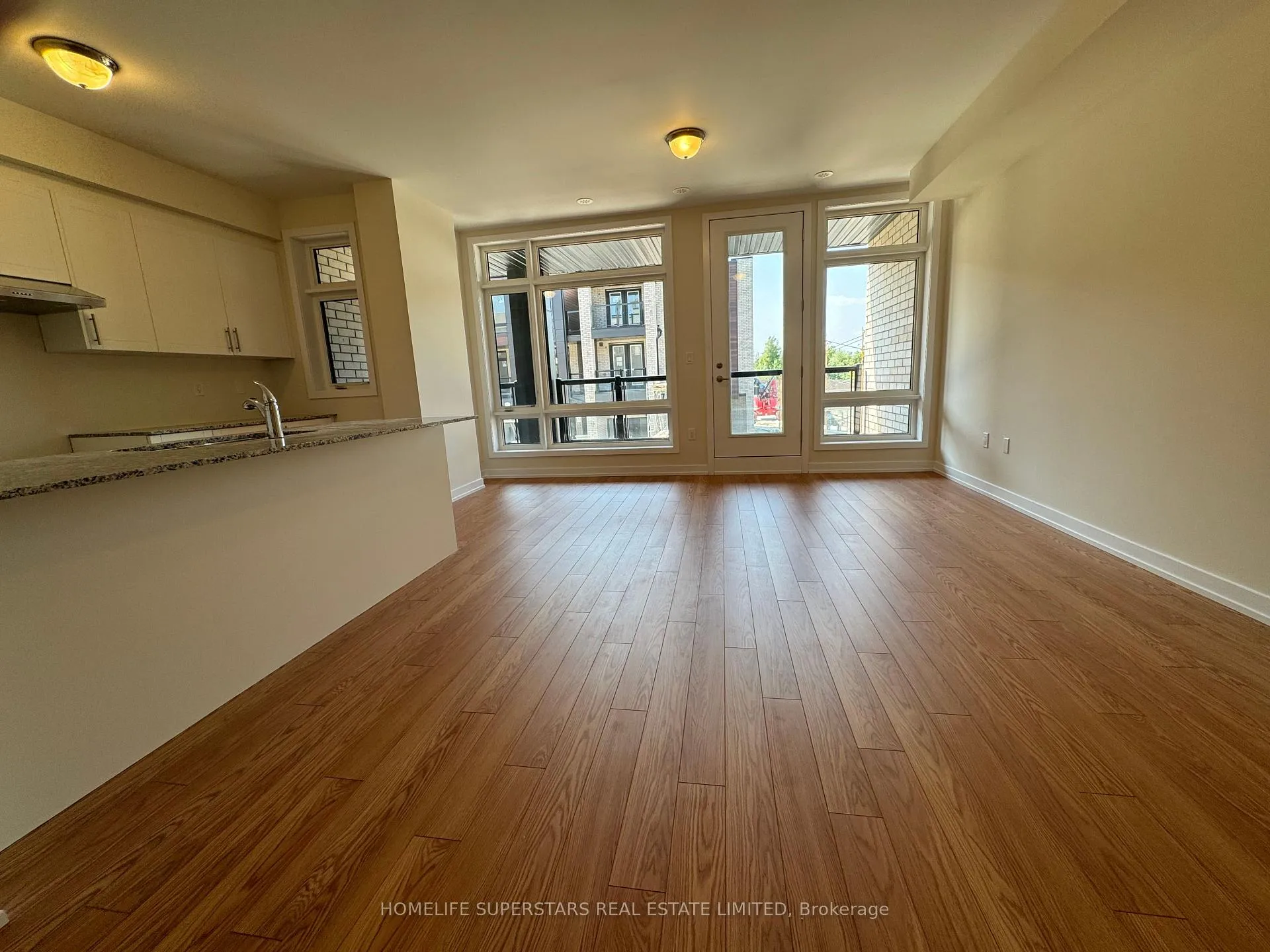 Photo 10 of 51 Chiffon Street, Vaughan, Vaughan Grove — HOMEH