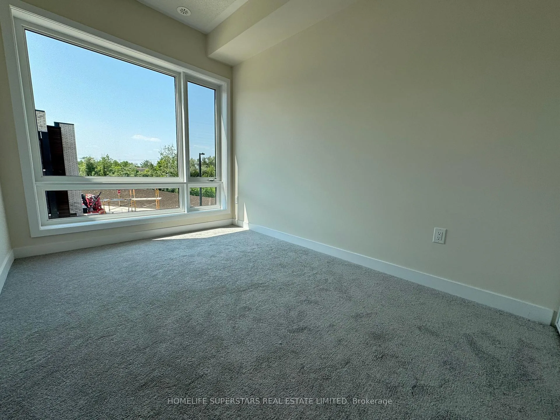 Photo 24 of 51 Chiffon Street, Vaughan, Vaughan Grove — HOMEH