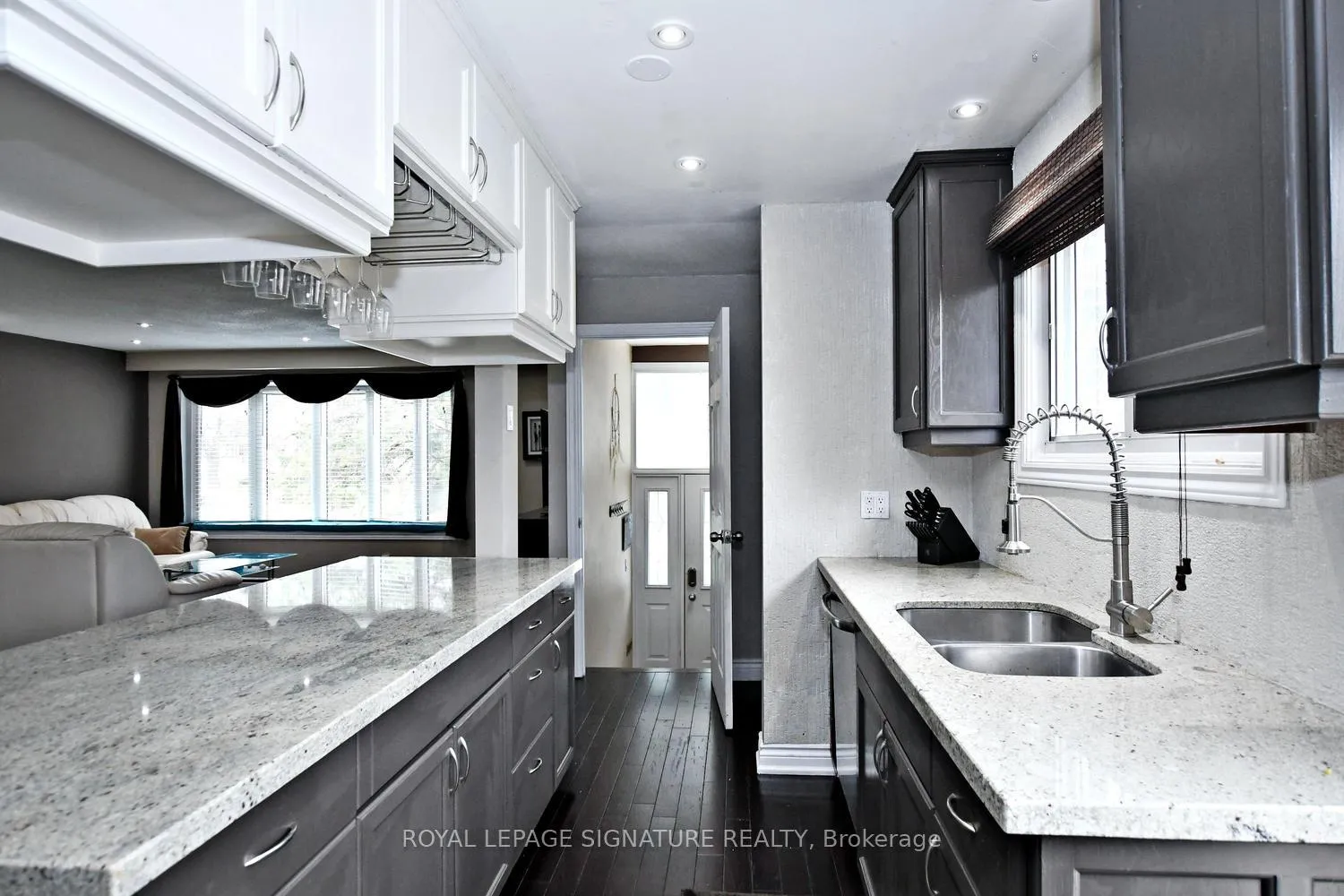 Photo 9 of Unit Main, 63 Jasper Drive, Aurora, Aurora Heights — HOMEH