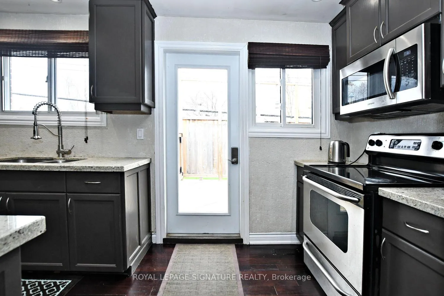Photo 12 of Unit Main, 63 Jasper Drive, Aurora, Aurora Heights — HOMEH