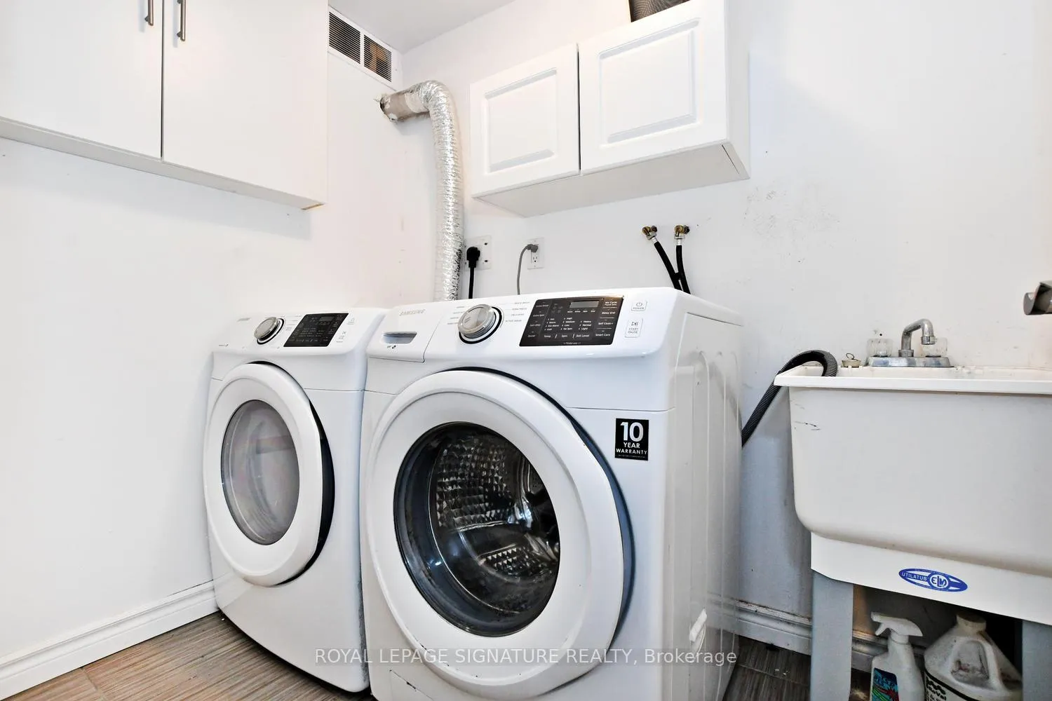 Photo 16 of Unit Main, 63 Jasper Drive, Aurora, Aurora Heights — HOMEH