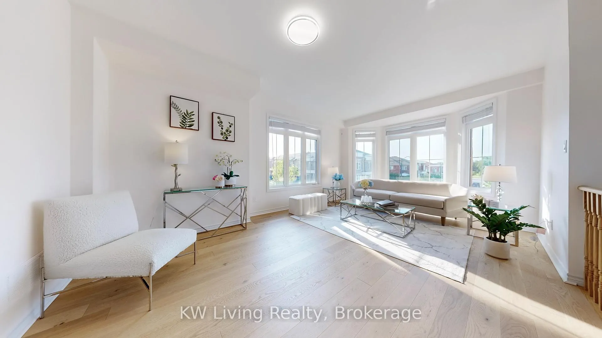 Photo 3 of 37 Rougeview Park Crescent, Markham, Greensborough — HOMEH