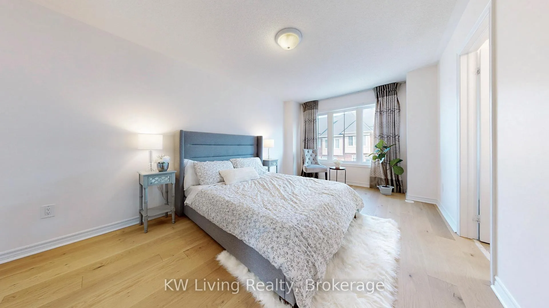 Photo 14 of 37 Rougeview Park Crescent, Markham, Greensborough — HOMEH