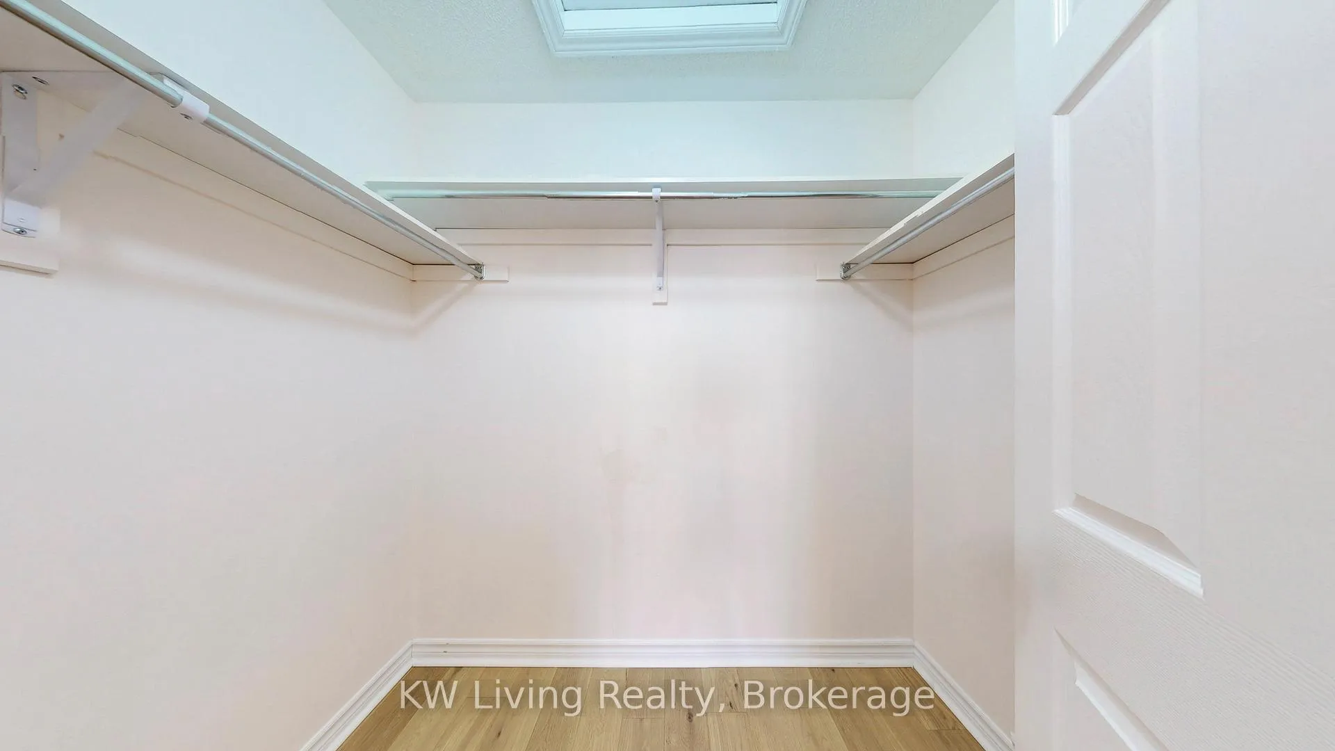 Photo 15 of 37 Rougeview Park Crescent, Markham, Greensborough — HOMEH