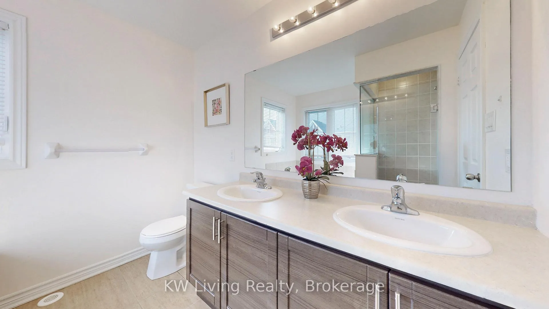 Photo 16 of 37 Rougeview Park Crescent, Markham, Greensborough — HOMEH