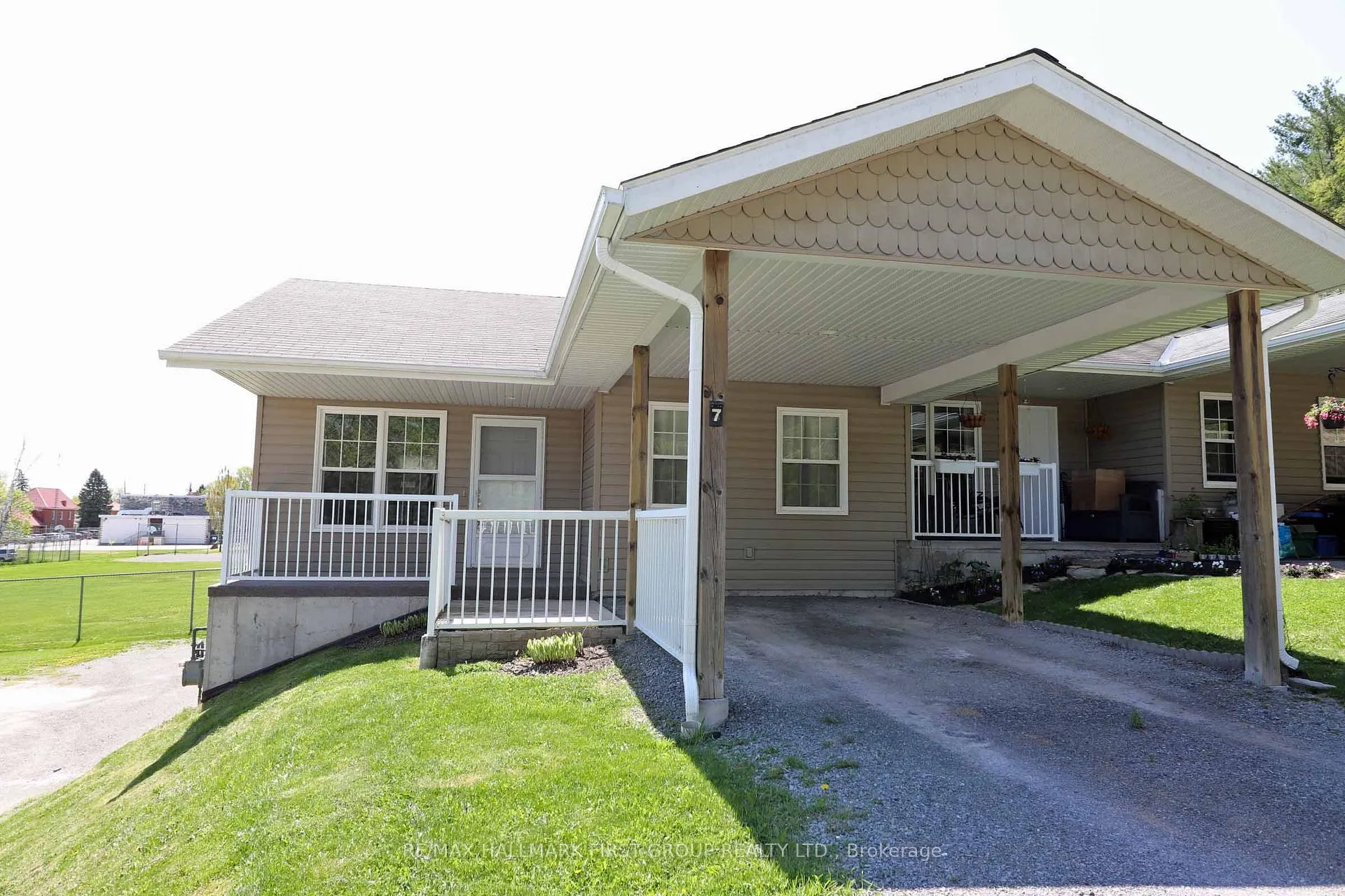 Photo 2 of Unit 7, 494 Metcalf Street N, Tweed, Tweed (Village) — HOMEH