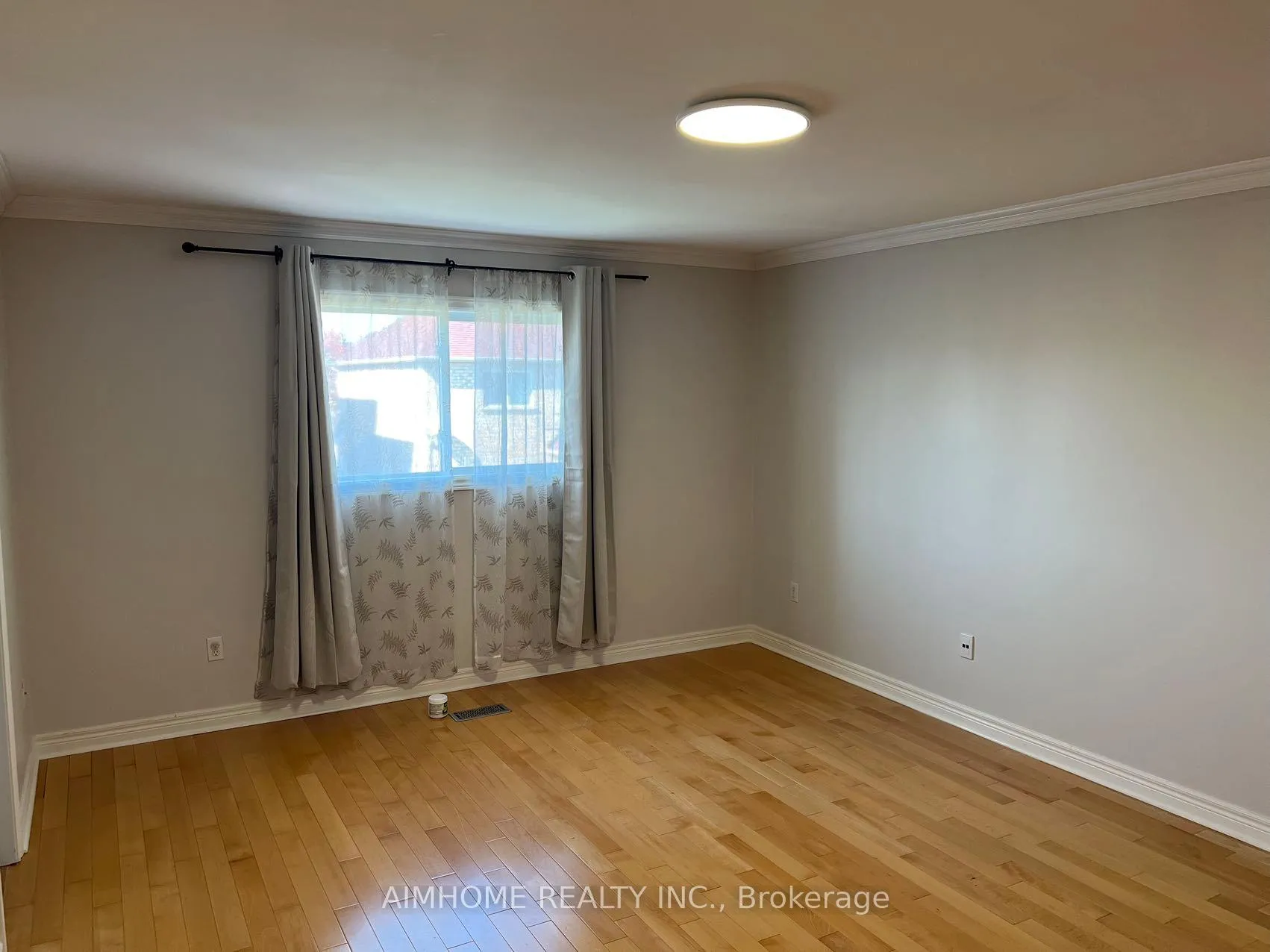 Photo 8 of 11 Sunburst Crescent, Markham, Greensborough — HOMEH