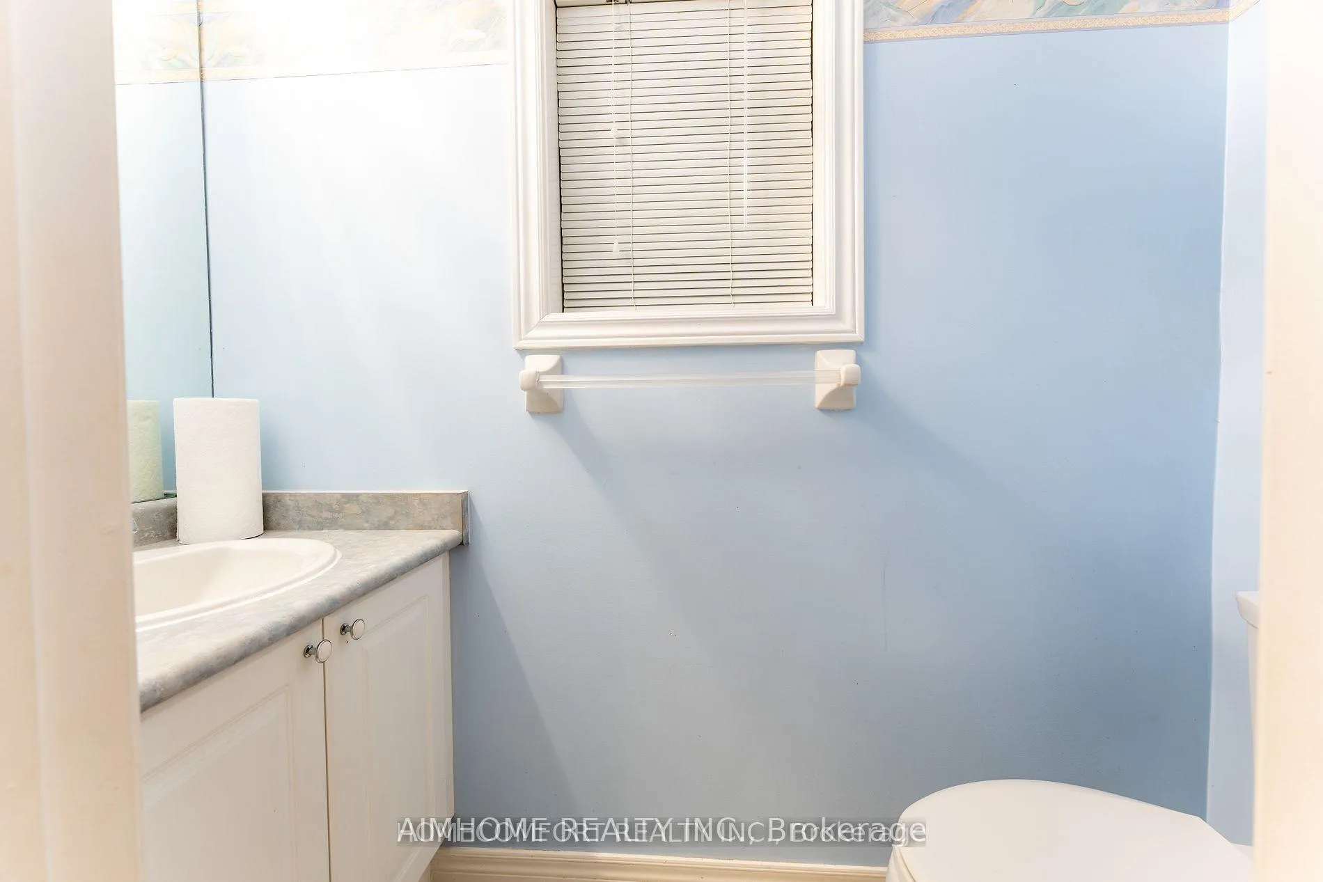 Photo 13 of 11 Sunburst Crescent, Markham, Greensborough — HOMEH