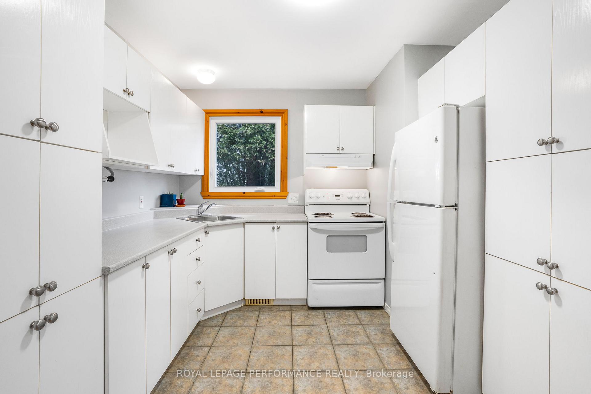 Photo 9 of 961 King Street, Champlain, L'Orignal — HOMEH