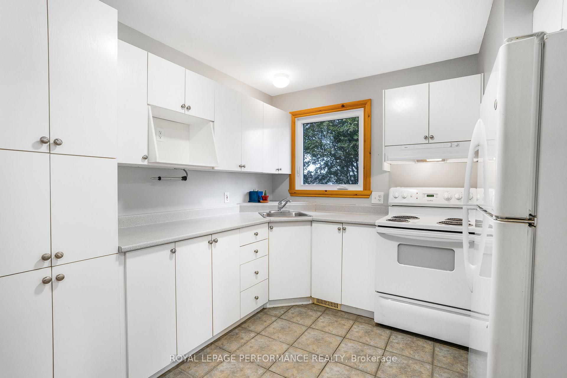 Photo 10 of 961 King Street, Champlain, L'Orignal — HOMEH
