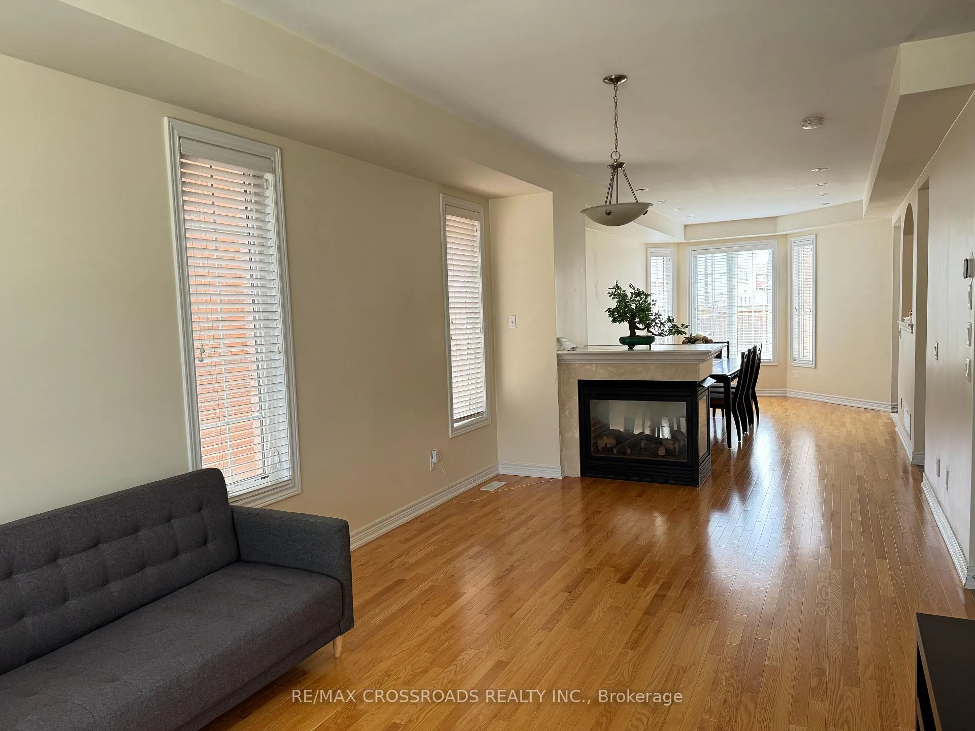 Photo 6 of 2782 Donald Cousens Parkway, Markham, Cornell — HOMEH