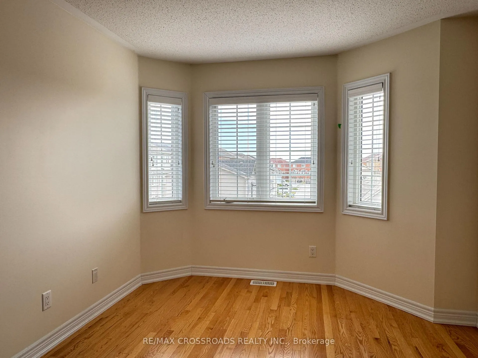 Photo 12 of 2782 Donald Cousens Parkway, Markham, Cornell — HOMEH