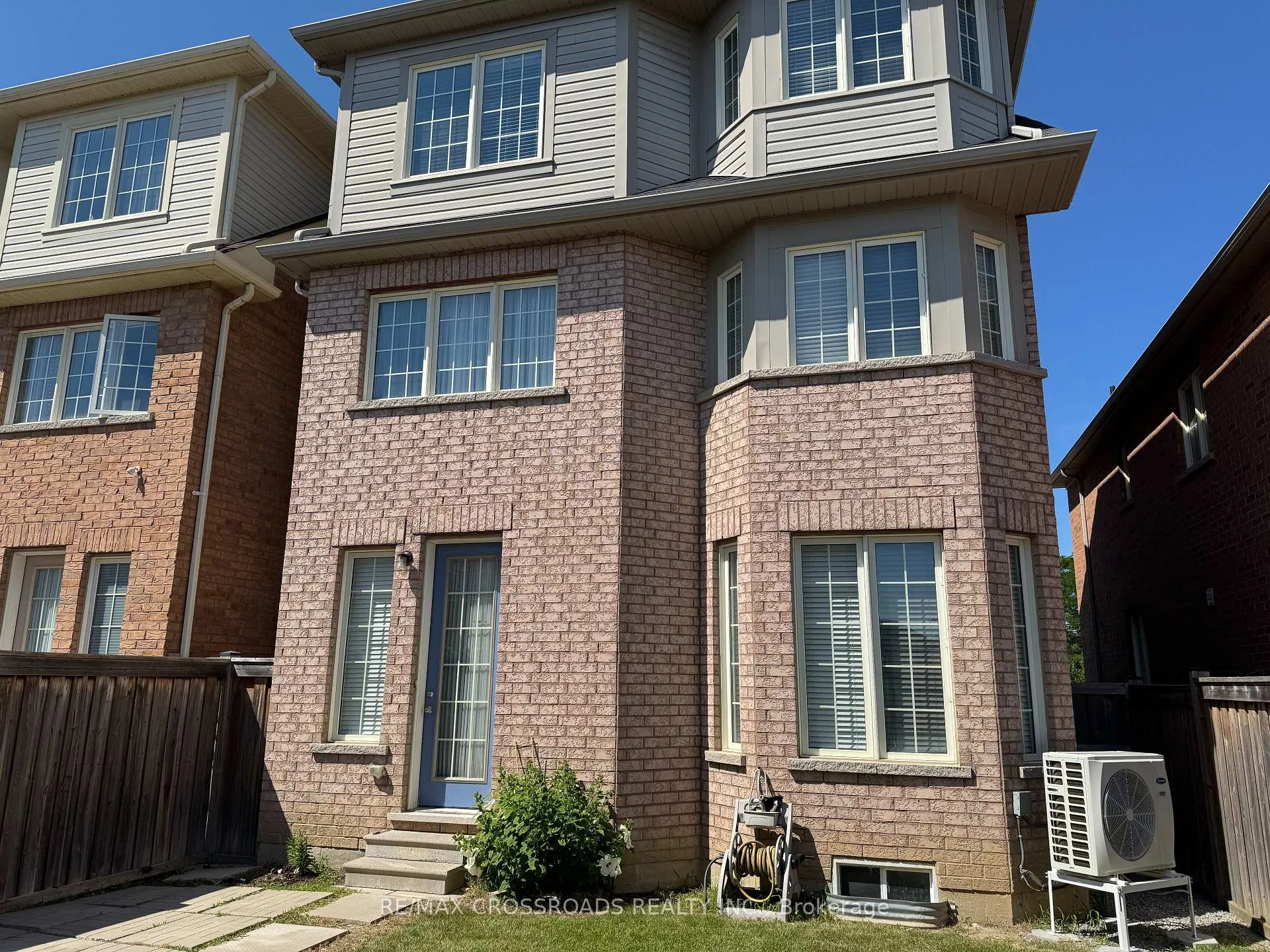 Photo 15 of 2782 Donald Cousens Parkway, Markham, Cornell — HOMEH