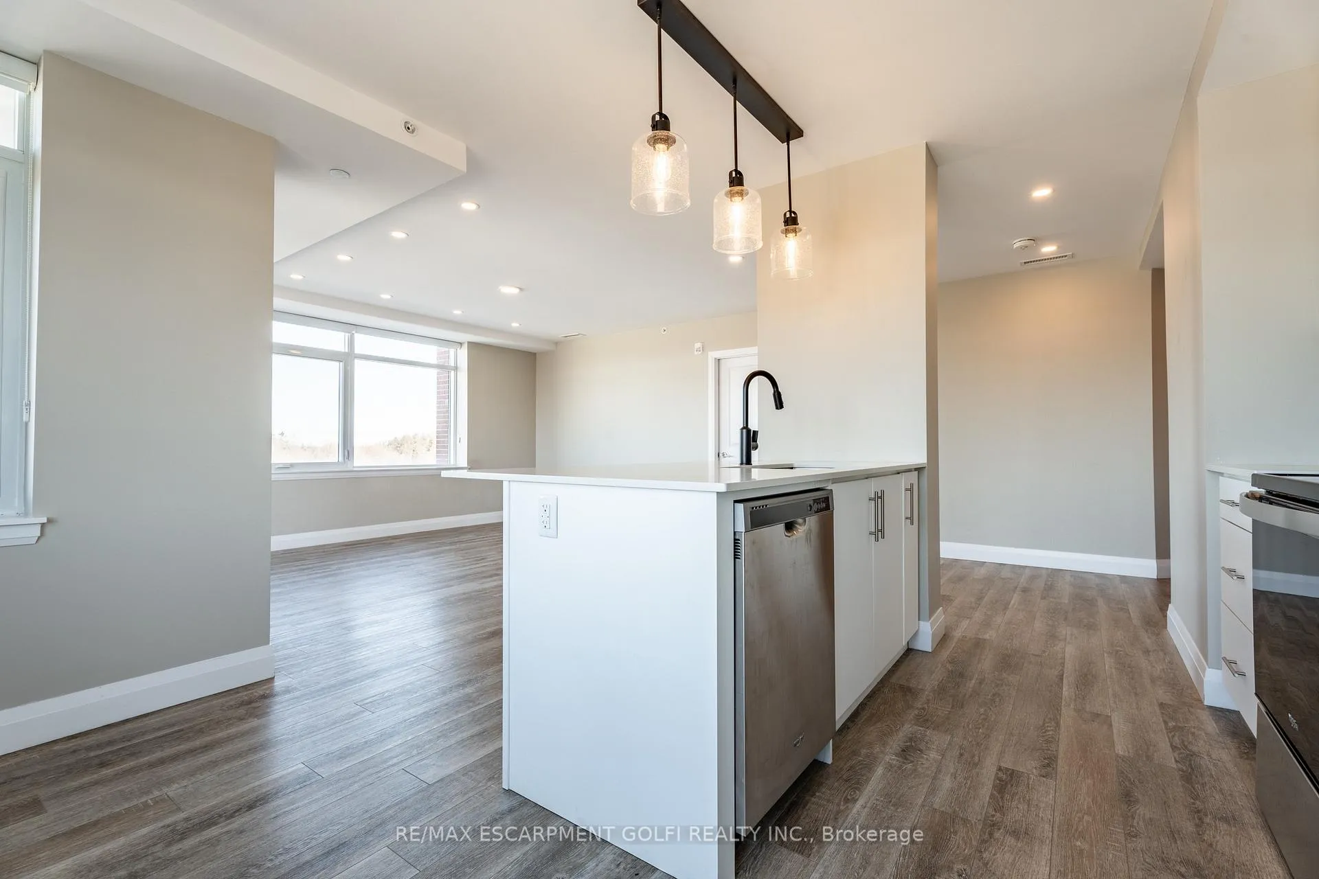 Photo 12 of Unit 329, 1 Redfern Avenue, Hamilton, Mountview — HOMEH