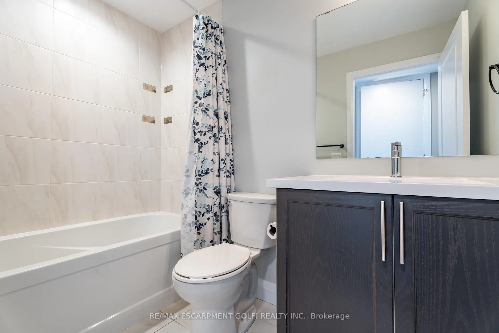 Photo 25 of Unit 329, 1 Redfern Avenue, Hamilton, Mountview — HOMEH