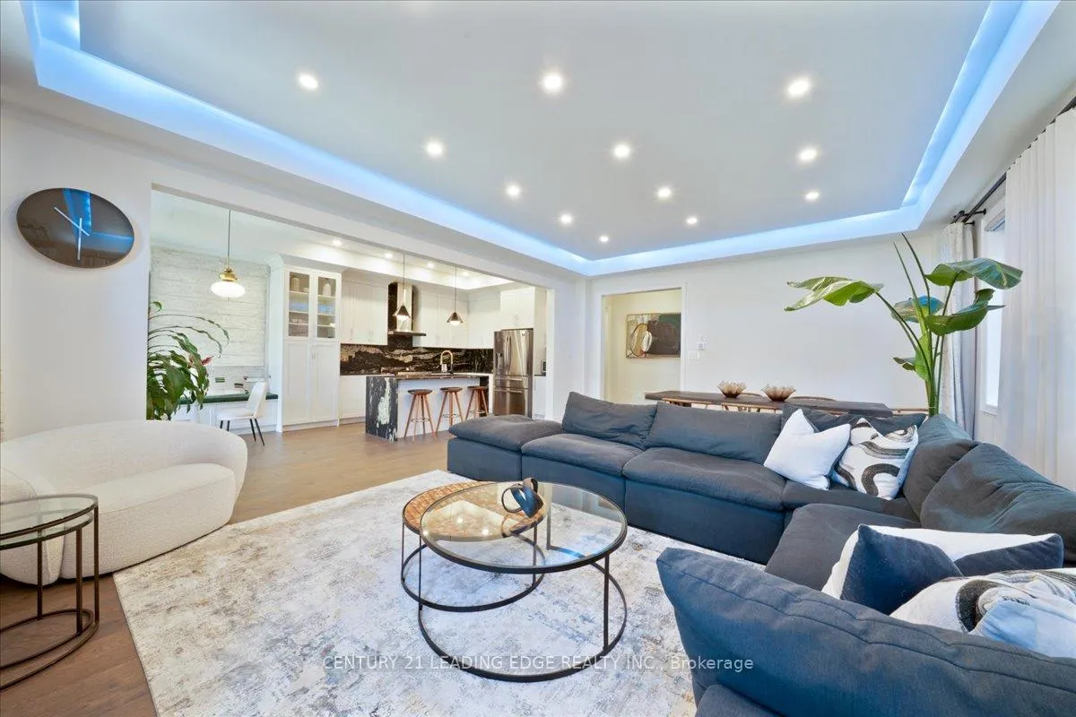 Photo 7 of 199 Purple Creek Road, Vaughan, Vellore Village — HOMEH