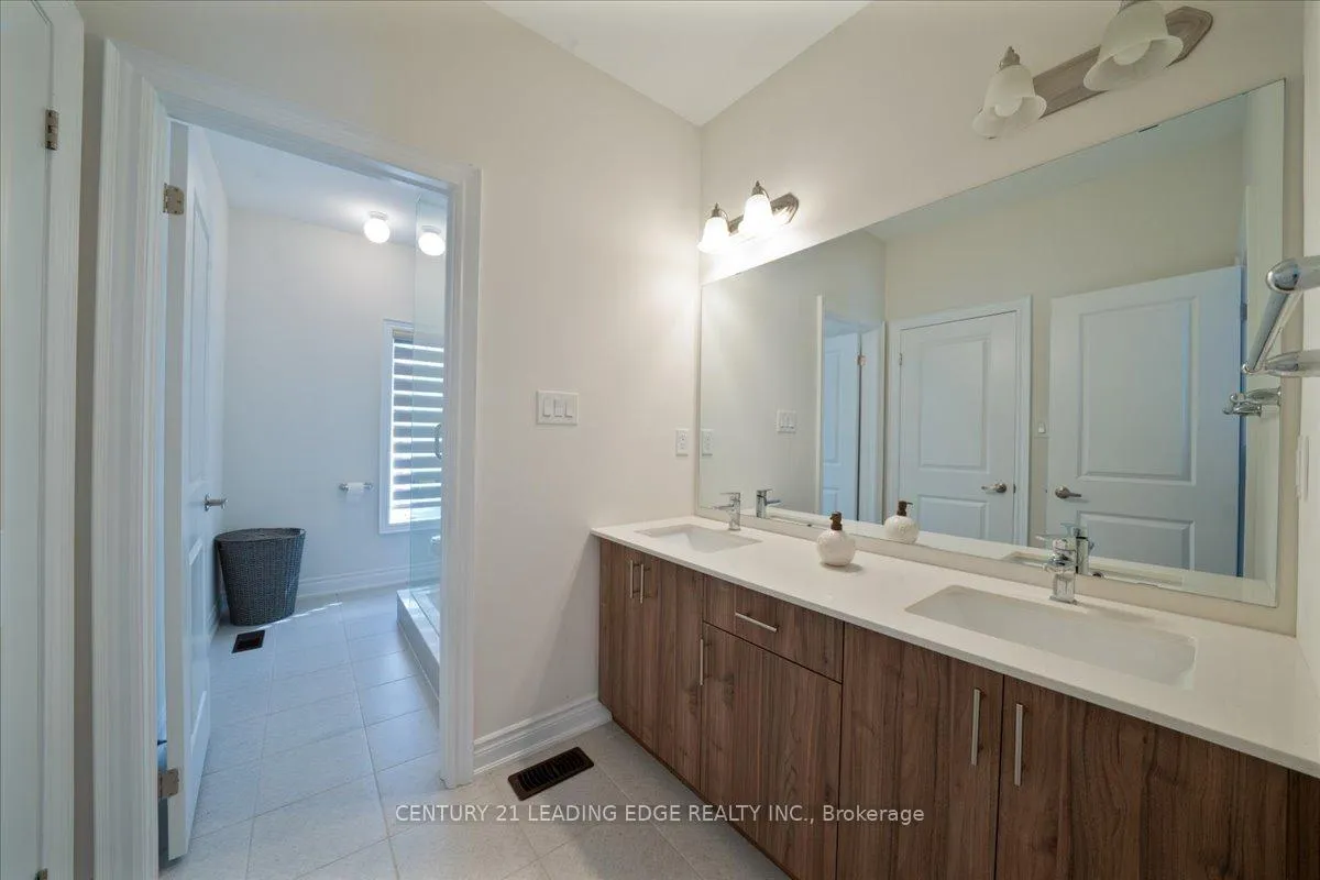 Photo 21 of 199 Purple Creek Road, Vaughan, Vellore Village — HOMEH