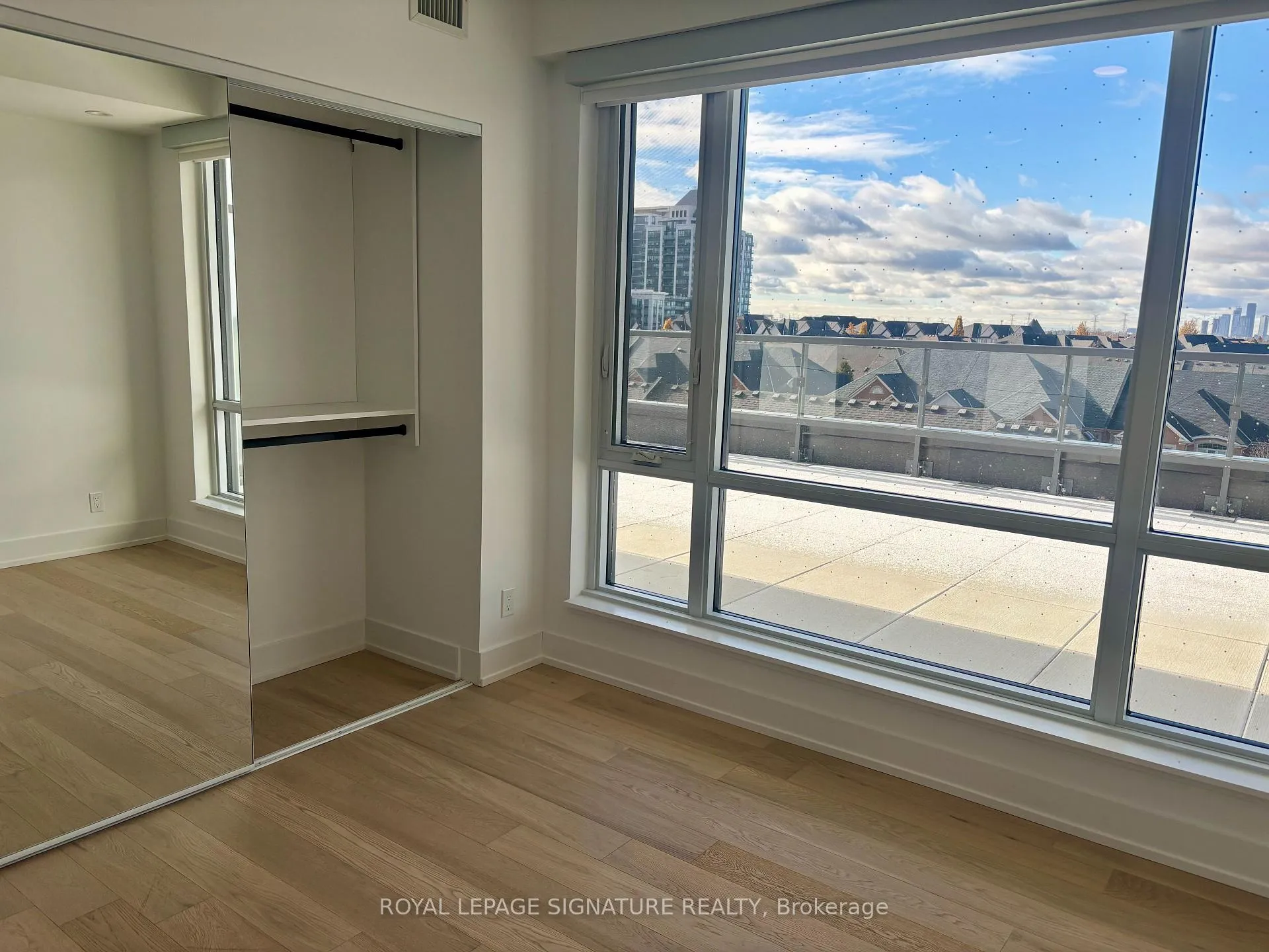 Photo 21 of Unit C512, 8 Beverley Glen Boulevard, Vaughan, Beverley Glen — HOMEH