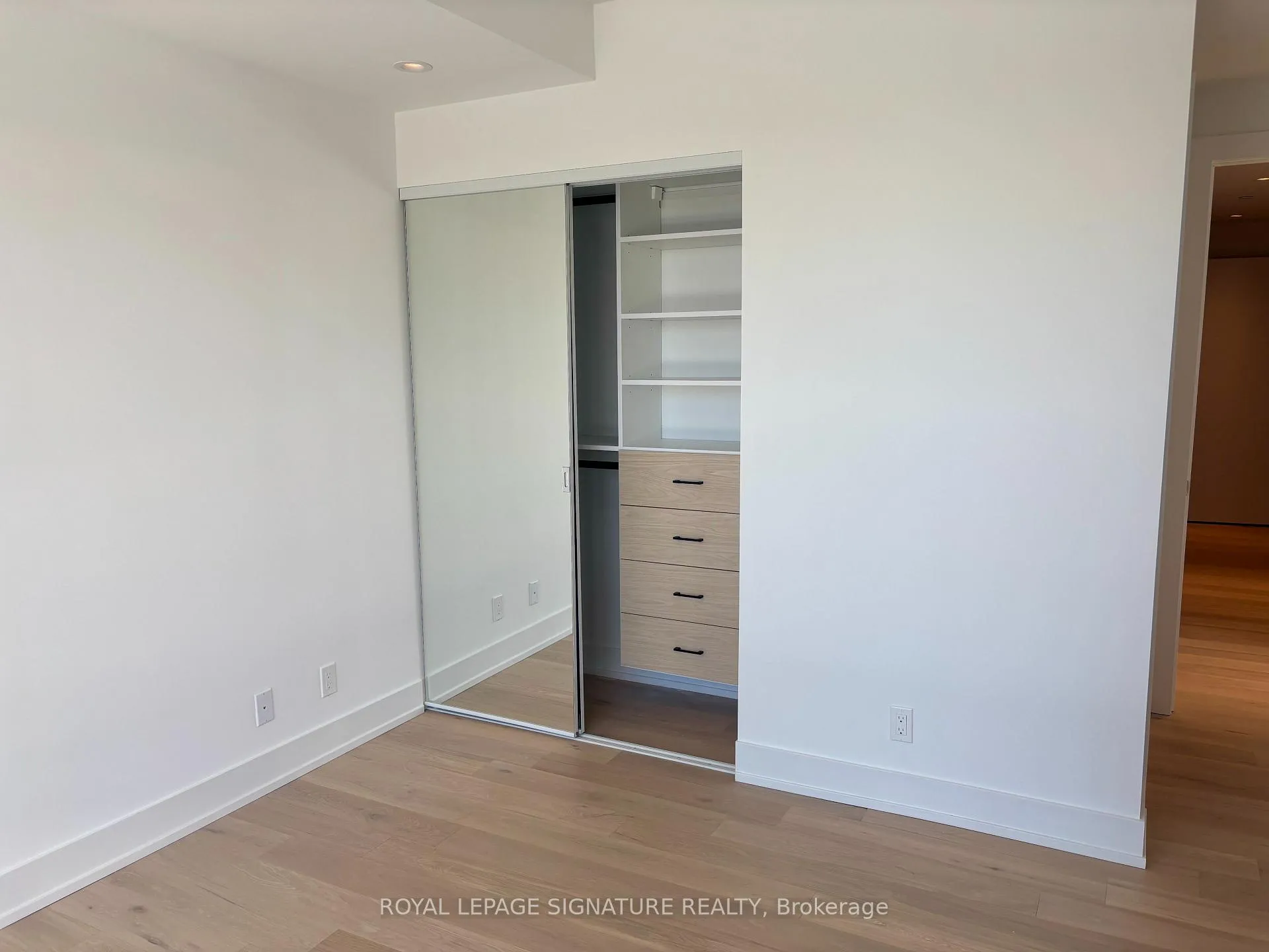 Photo 22 of Unit C512, 8 Beverley Glen Boulevard, Vaughan, Beverley Glen — HOMEH