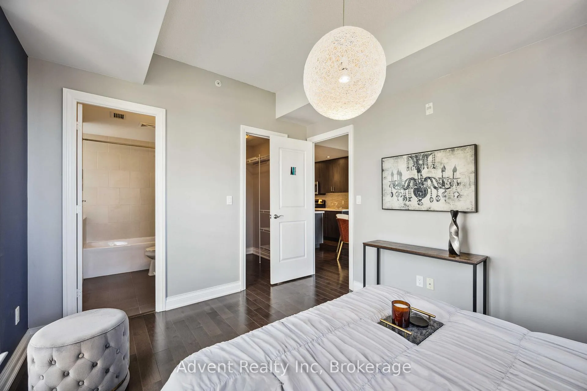 Photo 18 of Unit 401, 68 Main Street N, Markham, Markham Village — HOMEH