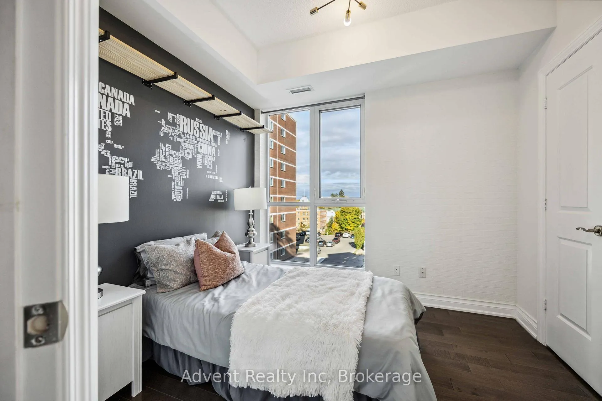 Photo 23 of Unit 401, 68 Main Street N, Markham, Markham Village — HOMEH