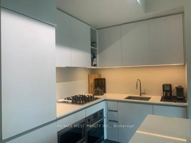Photo 4 of Unit 601, 377 Madison Avenue, Toronto, Casa Loma — HOMEH
