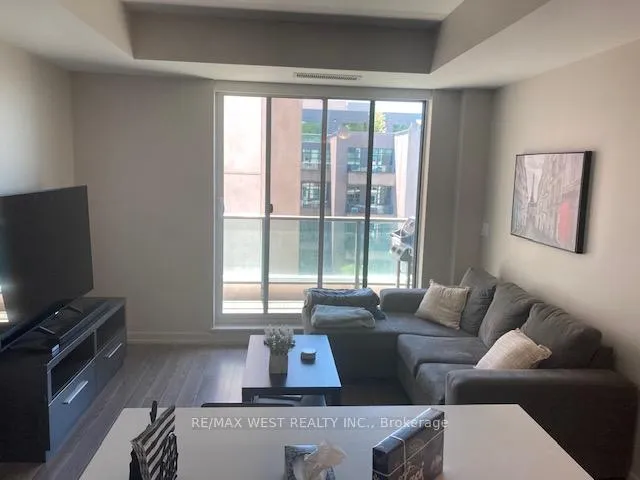 Photo 6 of Unit 601, 377 Madison Avenue, Toronto, Casa Loma — HOMEH