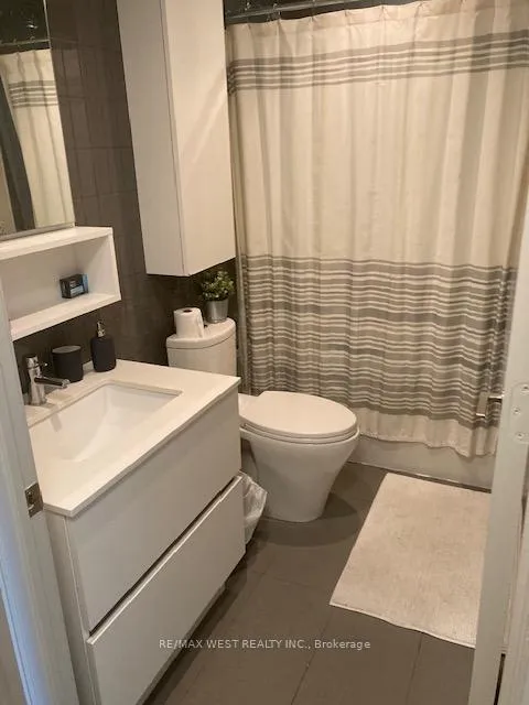 Photo 8 of Unit 601, 377 Madison Avenue, Toronto, Casa Loma — HOMEH