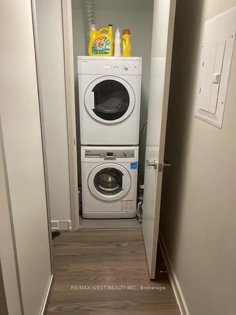 Photo 10 of Unit 601, 377 Madison Avenue, Toronto, Casa Loma — HOMEH