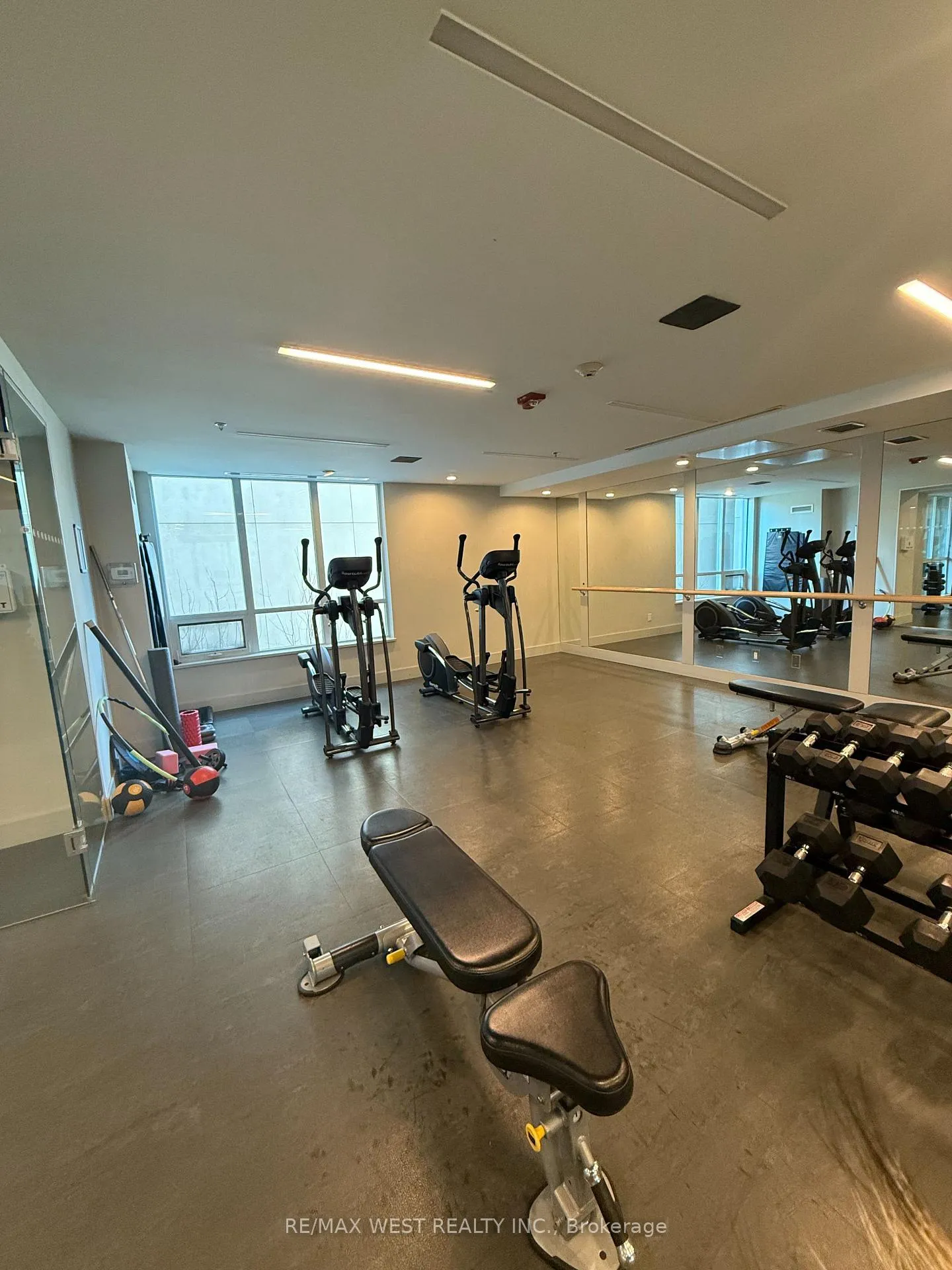 Photo 14 of Unit 601, 377 Madison Avenue, Toronto, Casa Loma — HOMEH