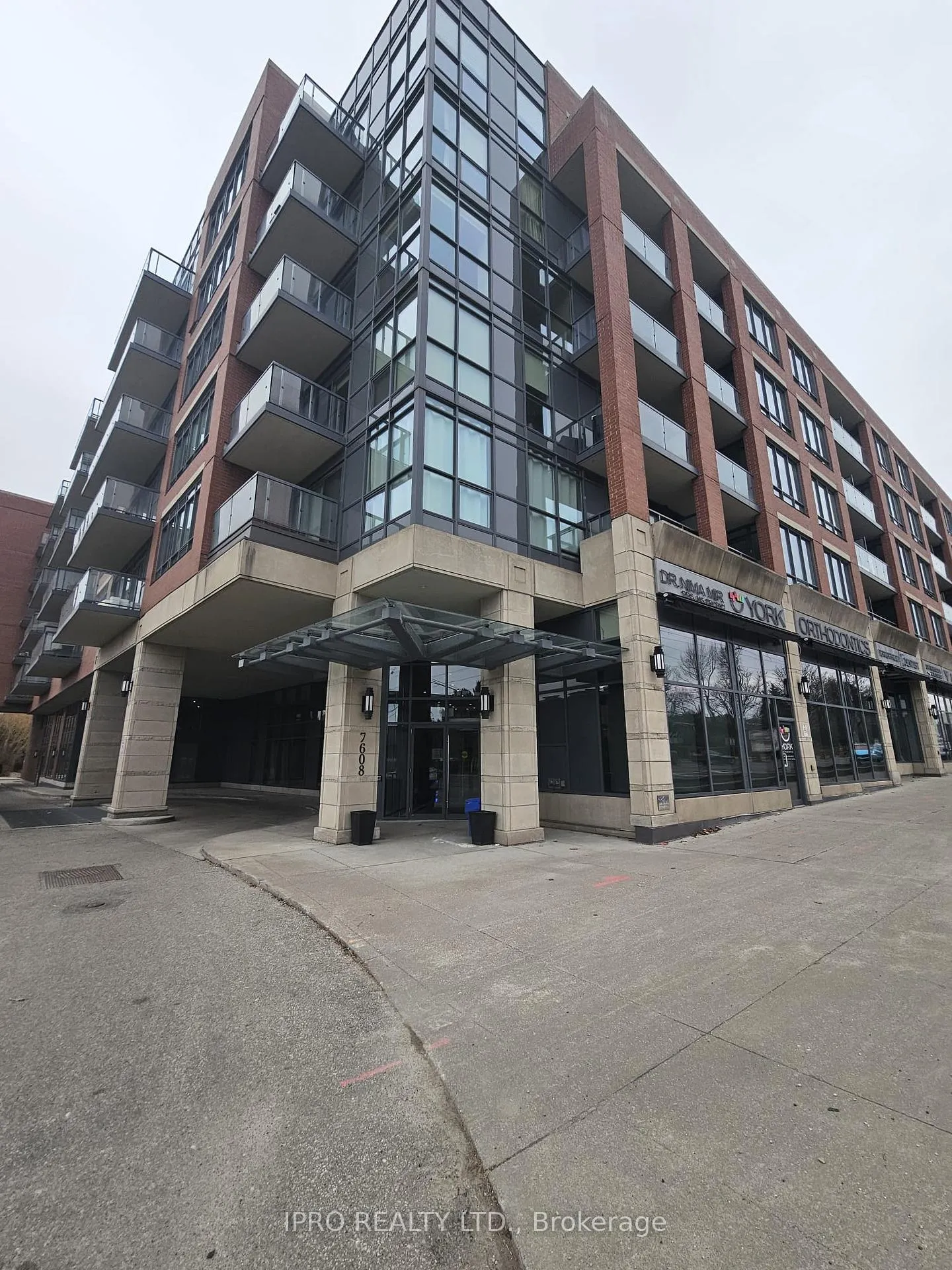 Photo 1 of Unit 535, 7608 Yonge St Street, Vaughan, Crestwood-Springfarm-Yorkhill — HOMEH