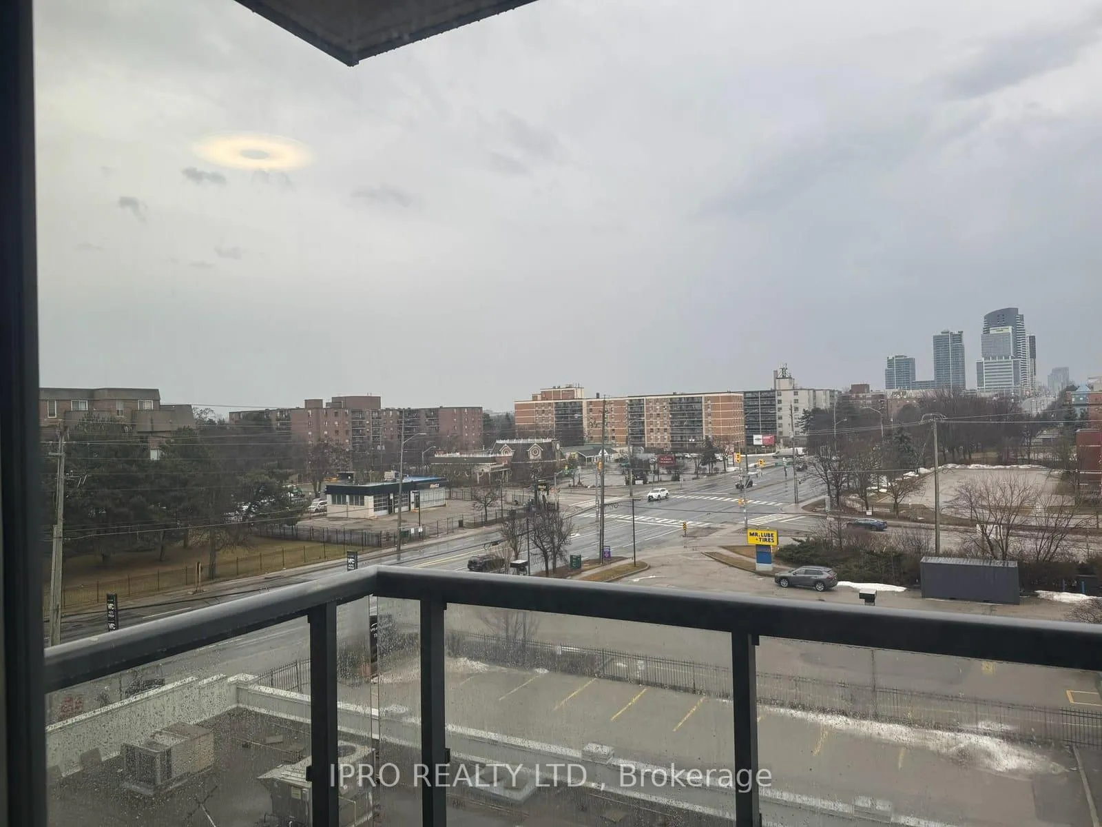 Photo 10 of Unit 535, 7608 Yonge St Street, Vaughan, Crestwood-Springfarm-Yorkhill — HOMEH