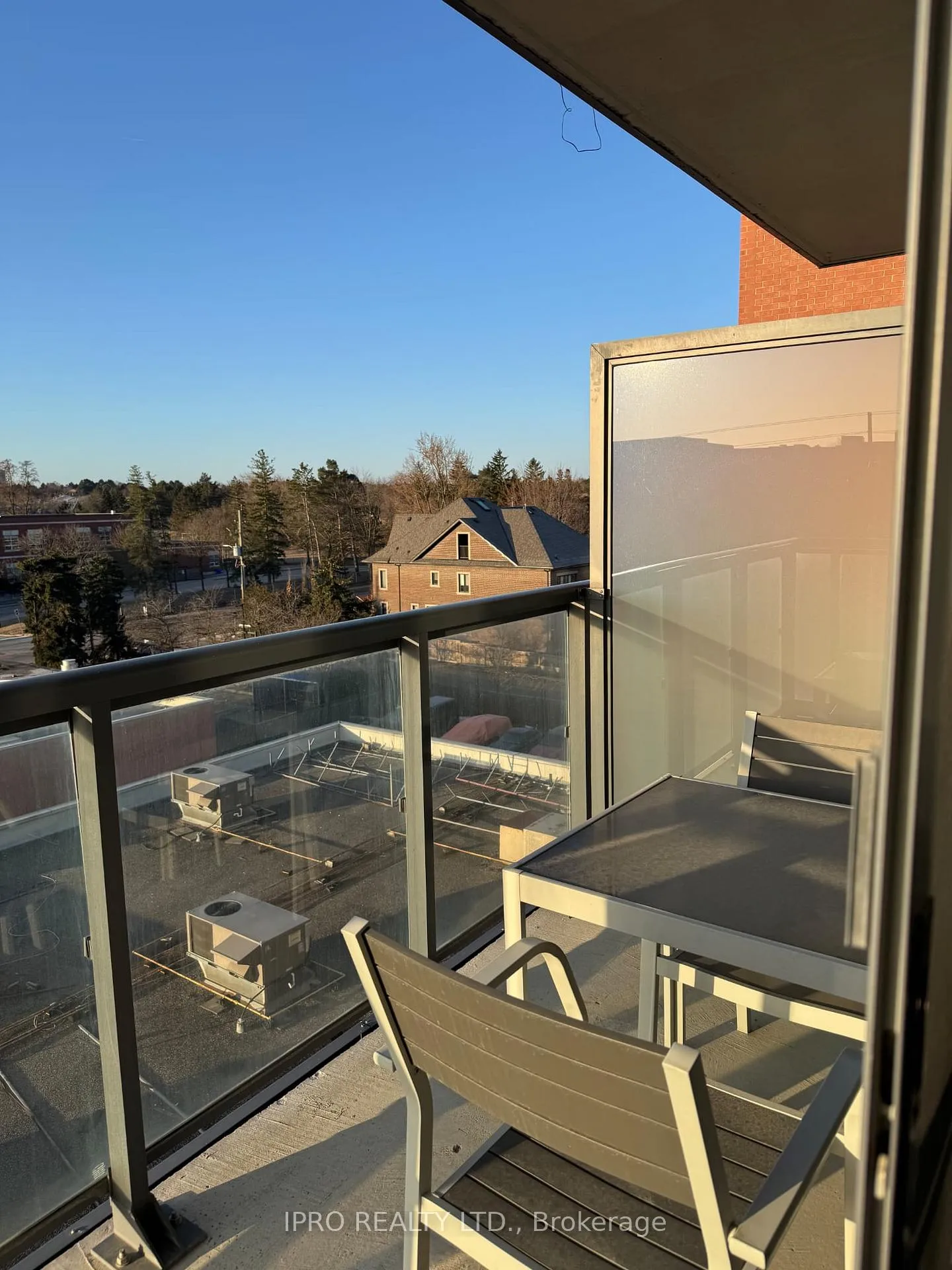 Photo 17 of Unit 535, 7608 Yonge St Street, Vaughan, Crestwood-Springfarm-Yorkhill — HOMEH