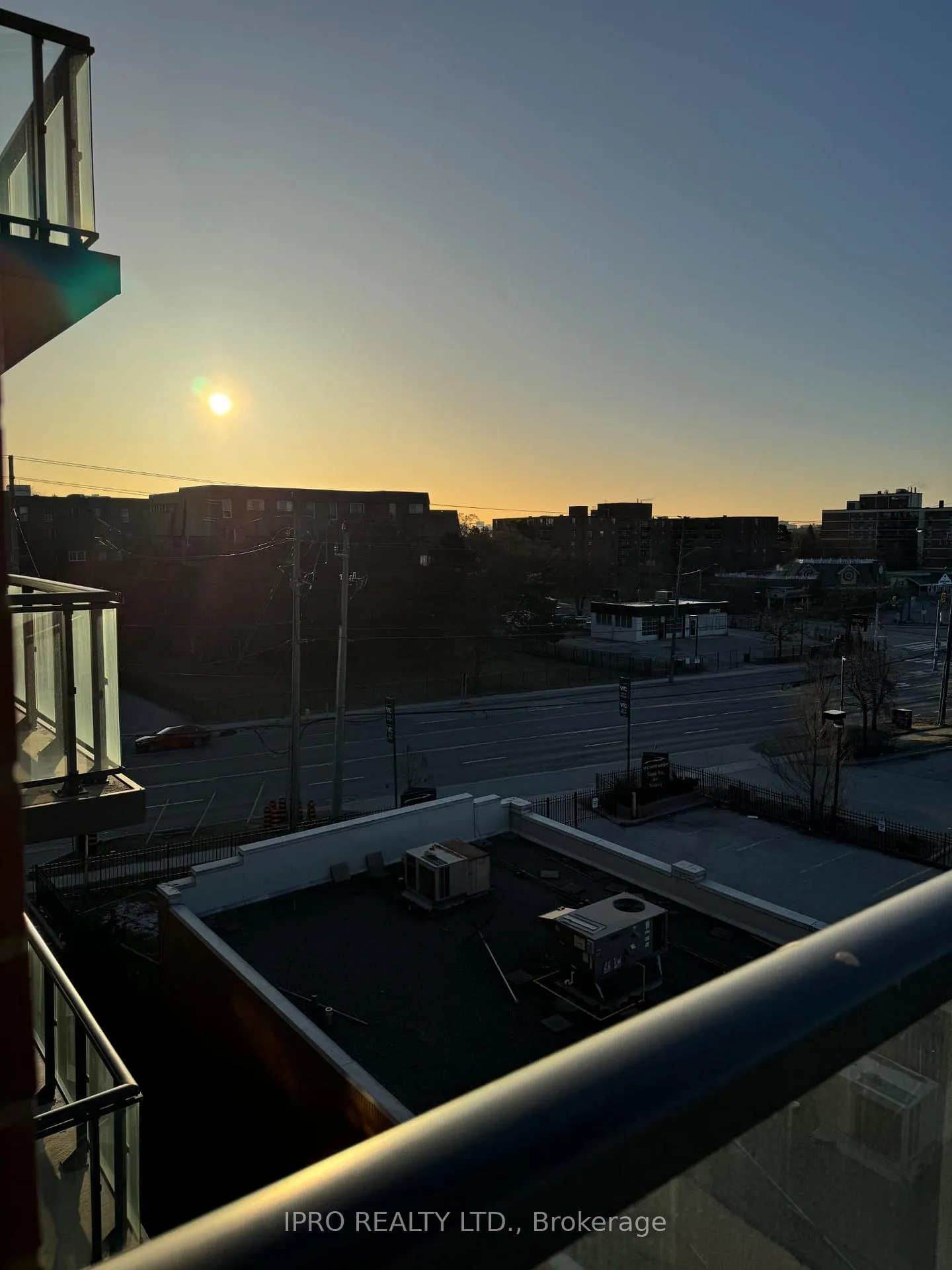 Photo 18 of Unit 535, 7608 Yonge St Street, Vaughan, Crestwood-Springfarm-Yorkhill — HOMEH