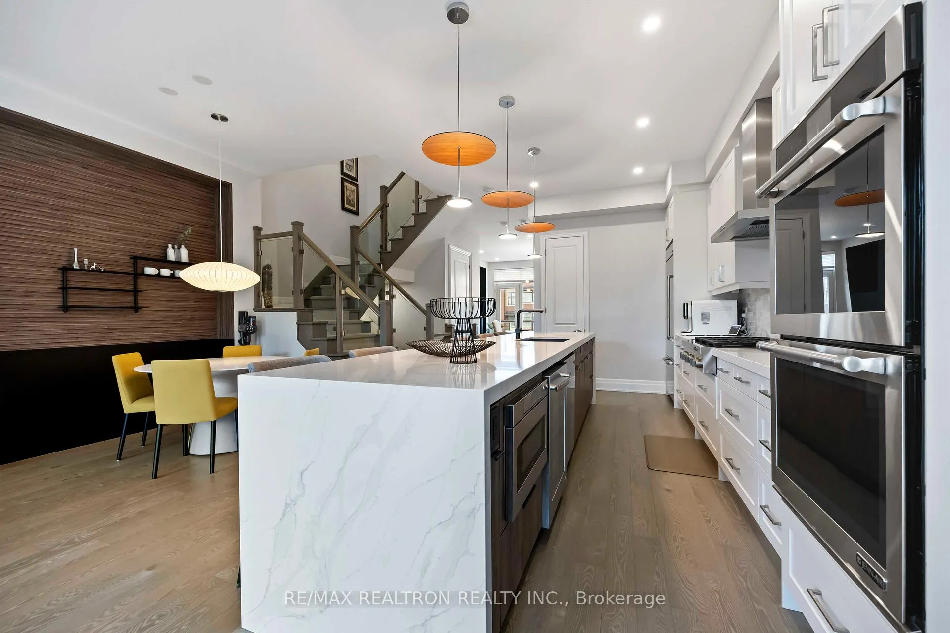 Photo 12 of 582 Marc Santi Boulevard, Vaughan, Patterson — HOMEH