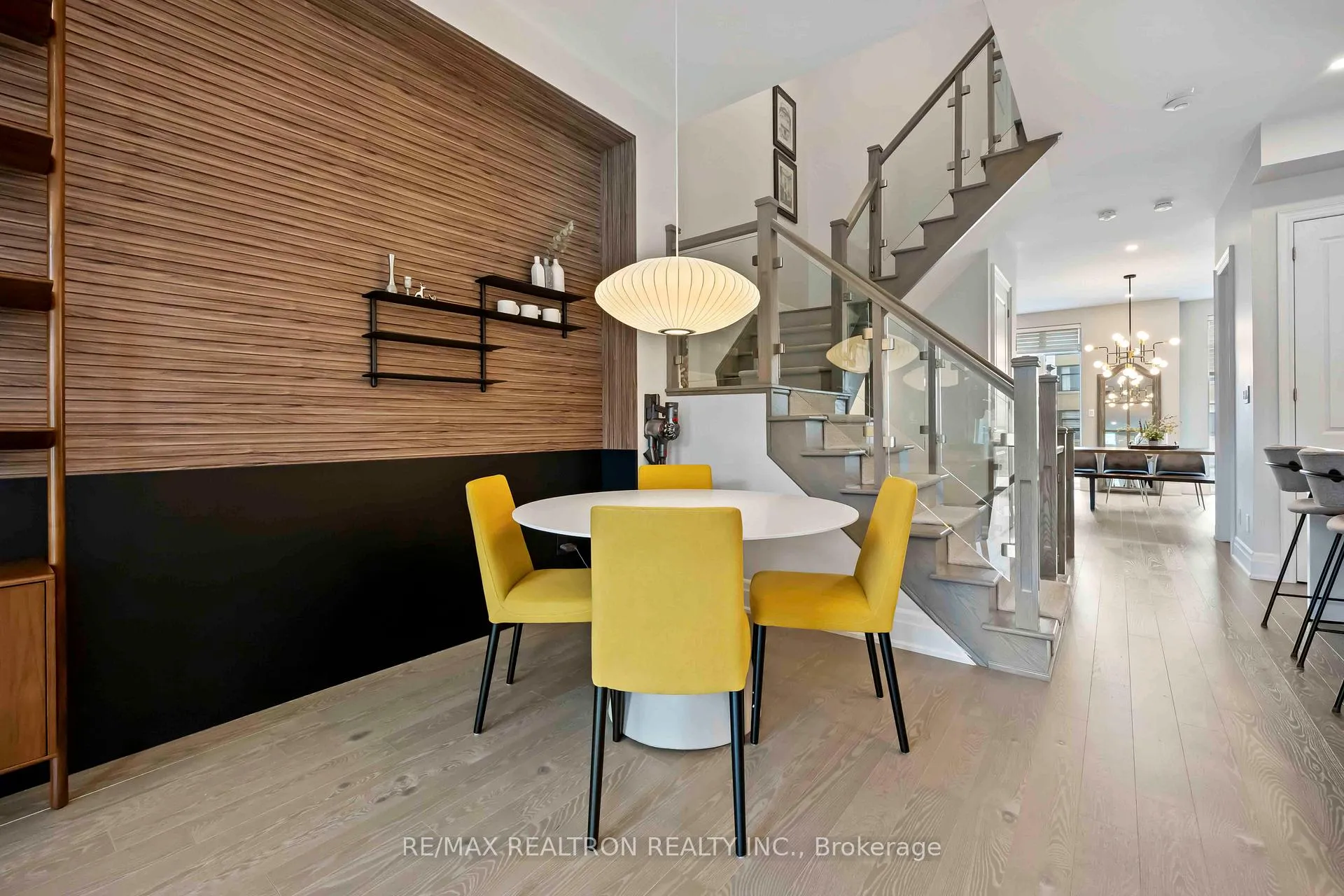 Photo 15 of 582 Marc Santi Boulevard, Vaughan, Patterson — HOMEH