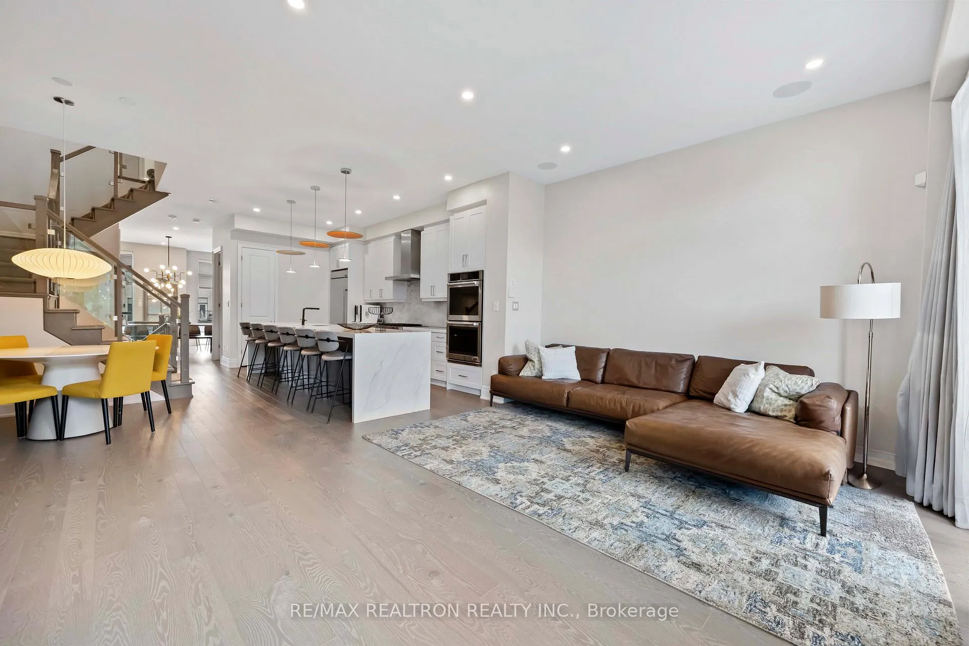 Photo 17 of 582 Marc Santi Boulevard, Vaughan, Patterson — HOMEH
