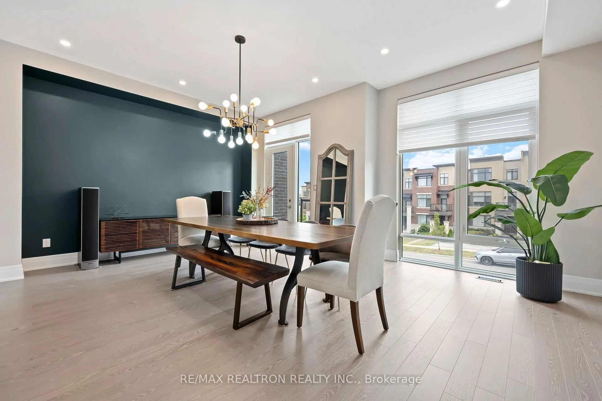Photo 24 of 582 Marc Santi Boulevard, Vaughan, Patterson — HOMEH
