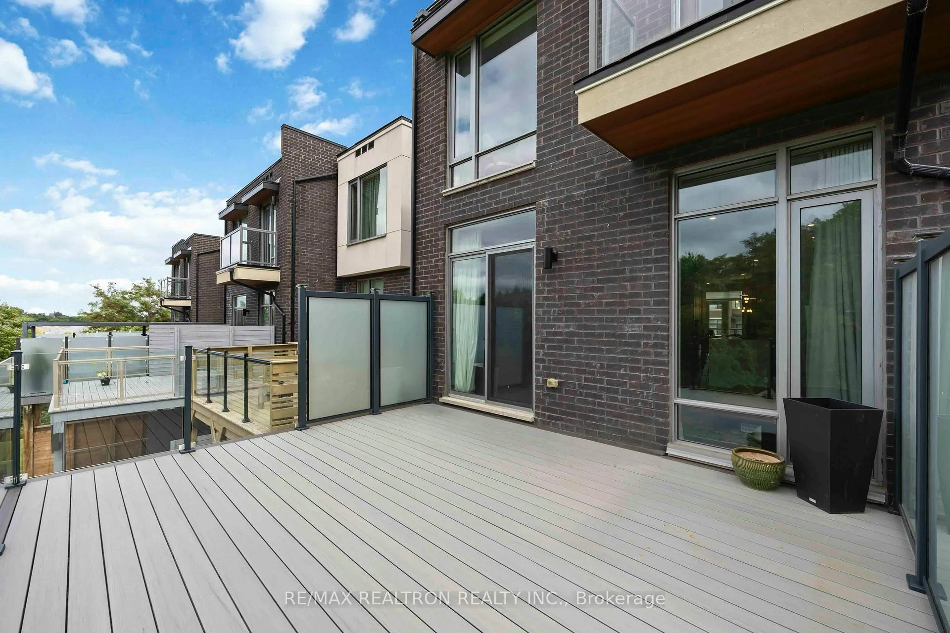 Photo 44 of 582 Marc Santi Boulevard, Vaughan, Patterson — HOMEH