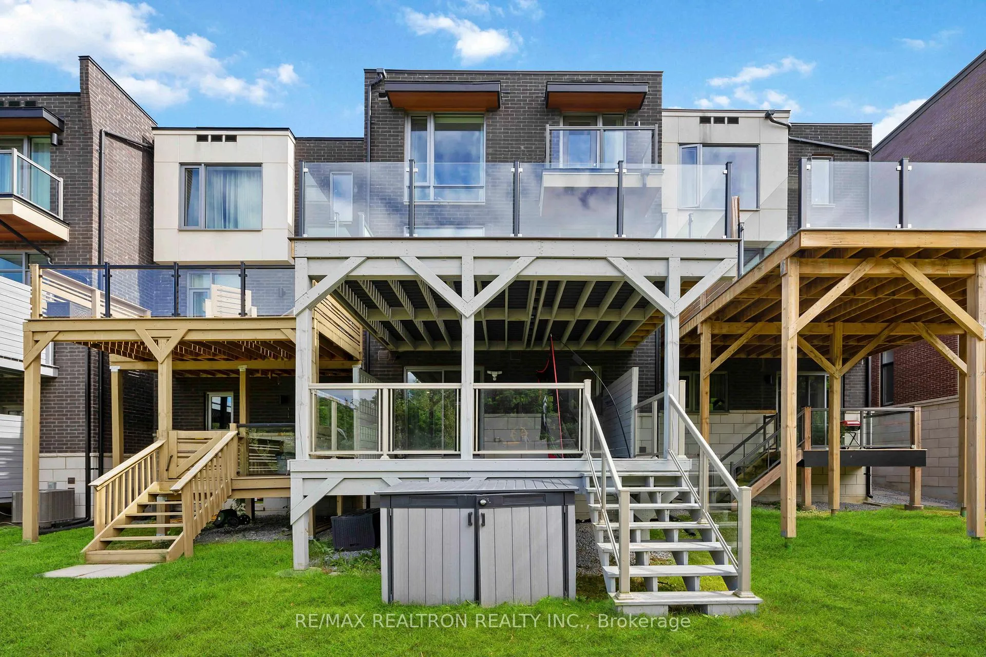 Photo 47 of 582 Marc Santi Boulevard, Vaughan, Patterson — HOMEH