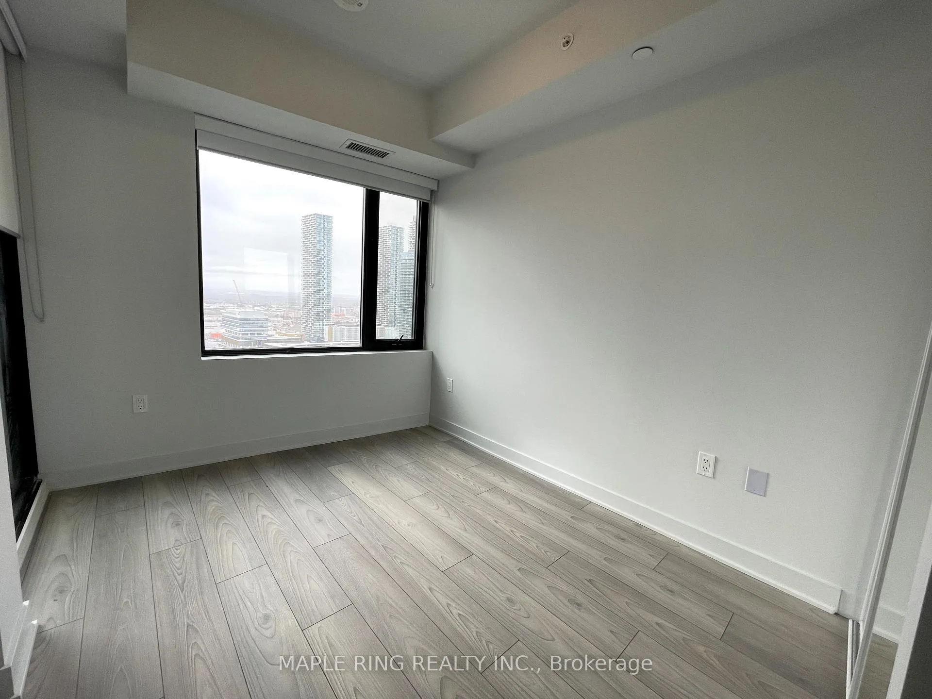 Photo 5 of Unit 2201, 2920 Highway 7 Road, Vaughan, Concord — HOMEH