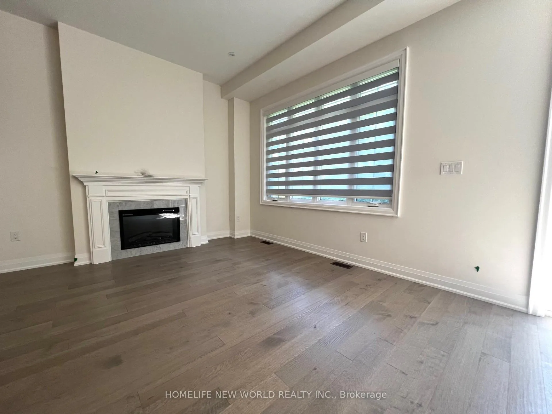 Photo 6 of 17 Elm Green Lane, Markham, Angus Glen — HOMEH