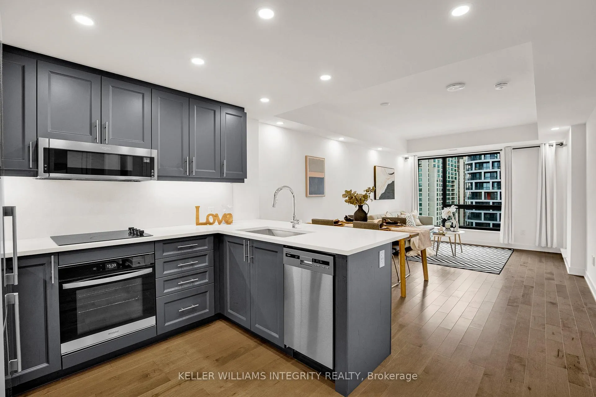 Photo 5 of Unit 1409, 340 Queen Street, Ottawa, Ottawa Centre — HOMEH