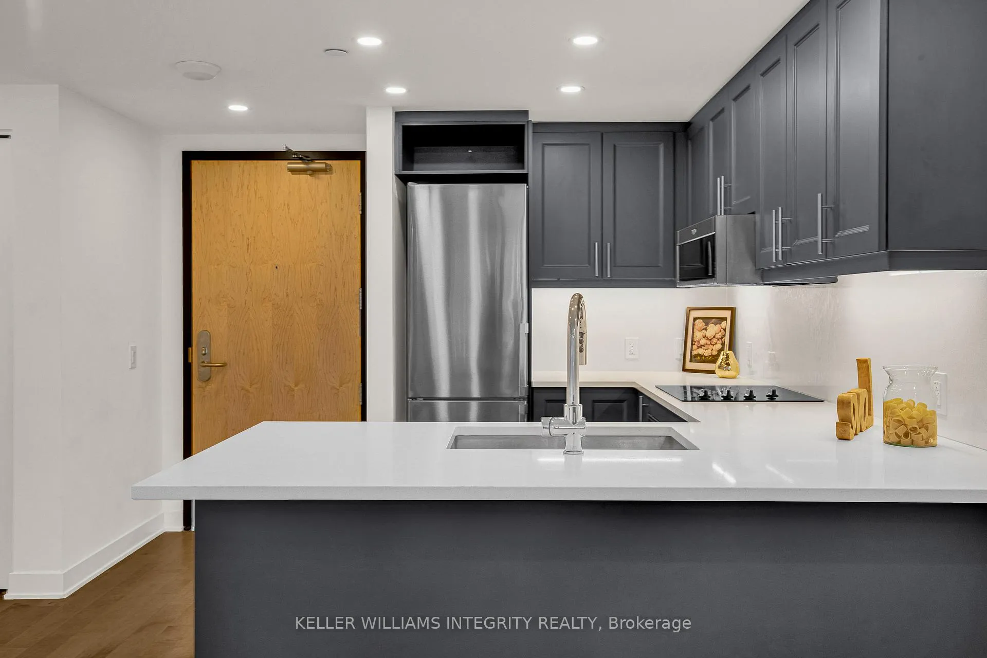 Photo 7 of Unit 1409, 340 Queen Street, Ottawa, Ottawa Centre — HOMEH